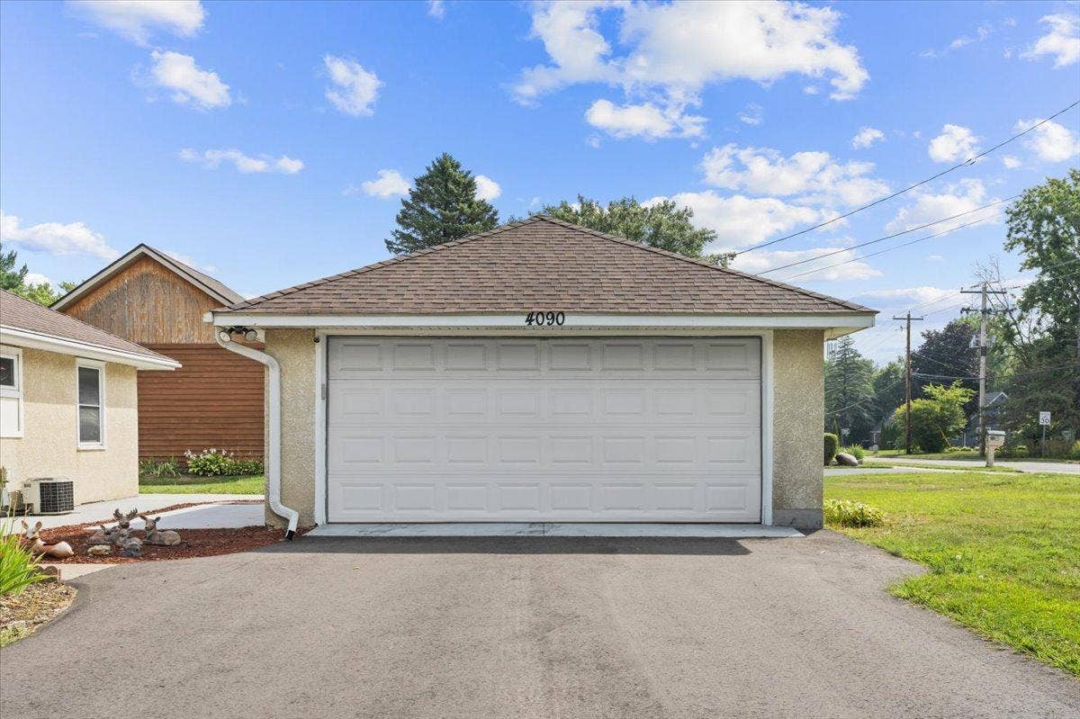 4090 Highland Avenue, White Bear Lake, MN 55110 Detached 2 car garage measuring 25x19