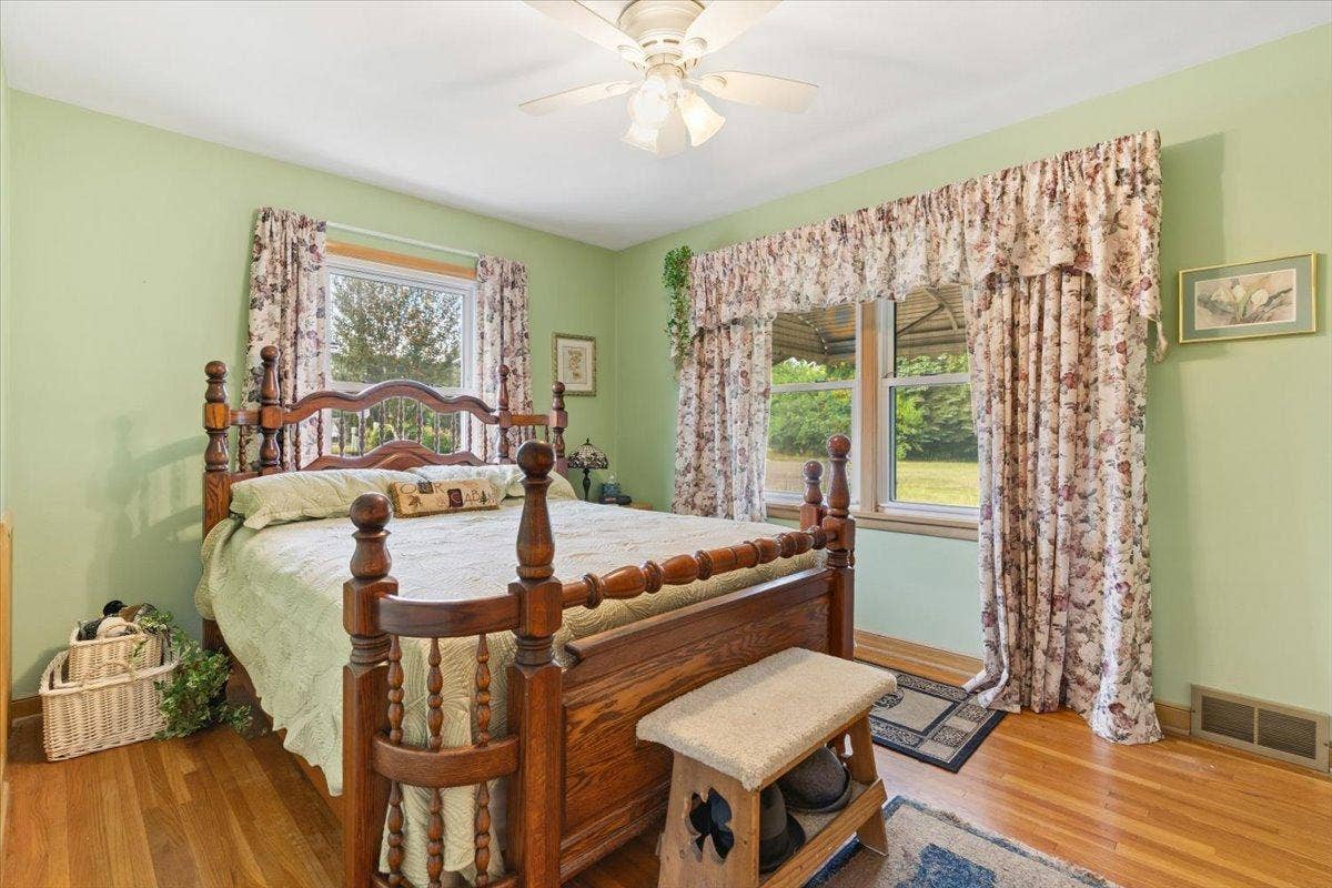4090 Highland Avenue, White Bear Lake, MN 55110 Primary bedroom with natural hardwood floors!