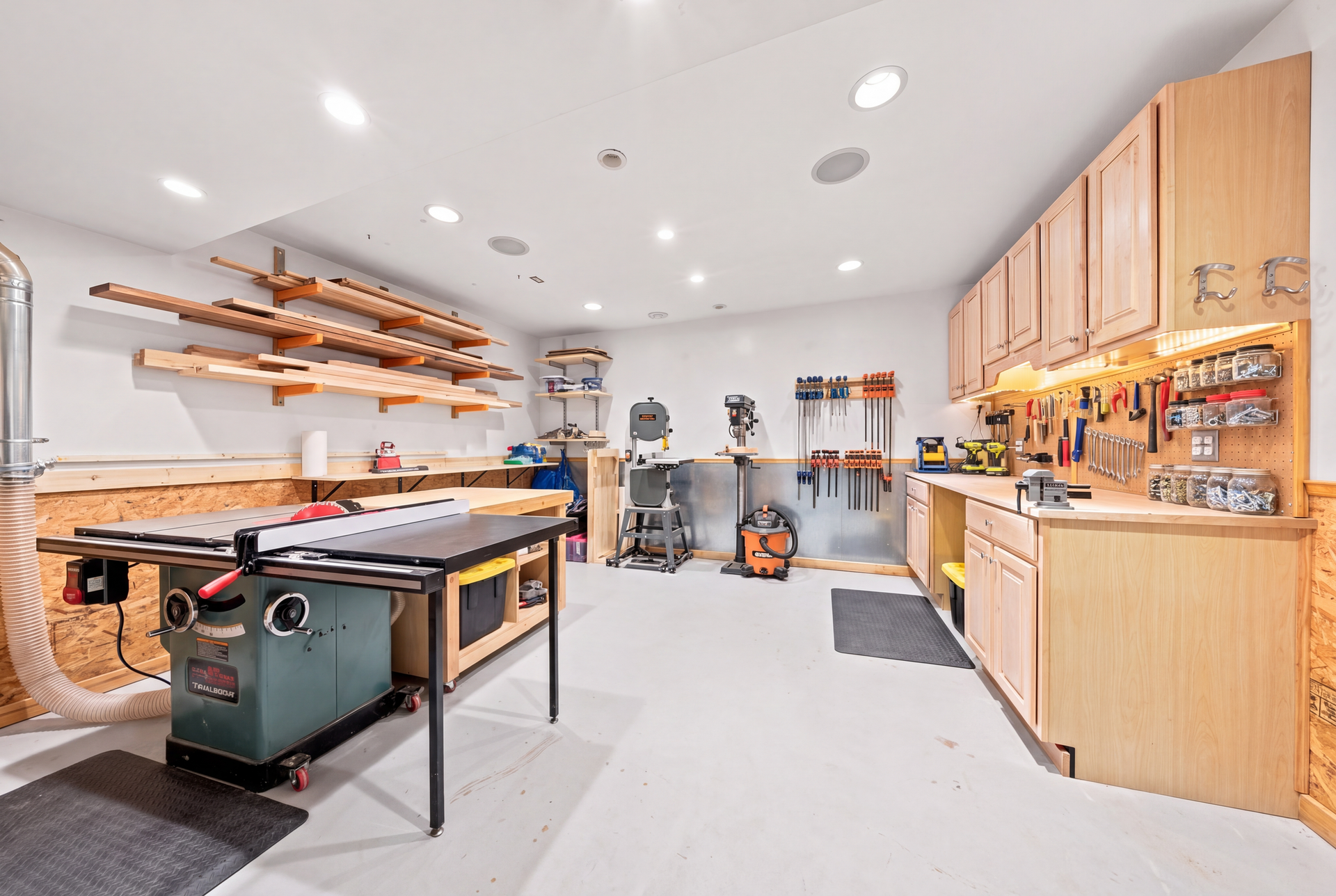 5294 Marquess Trail N, Lake Elmo, MN 55042 Workshop - Basement (Virtually Staged)
