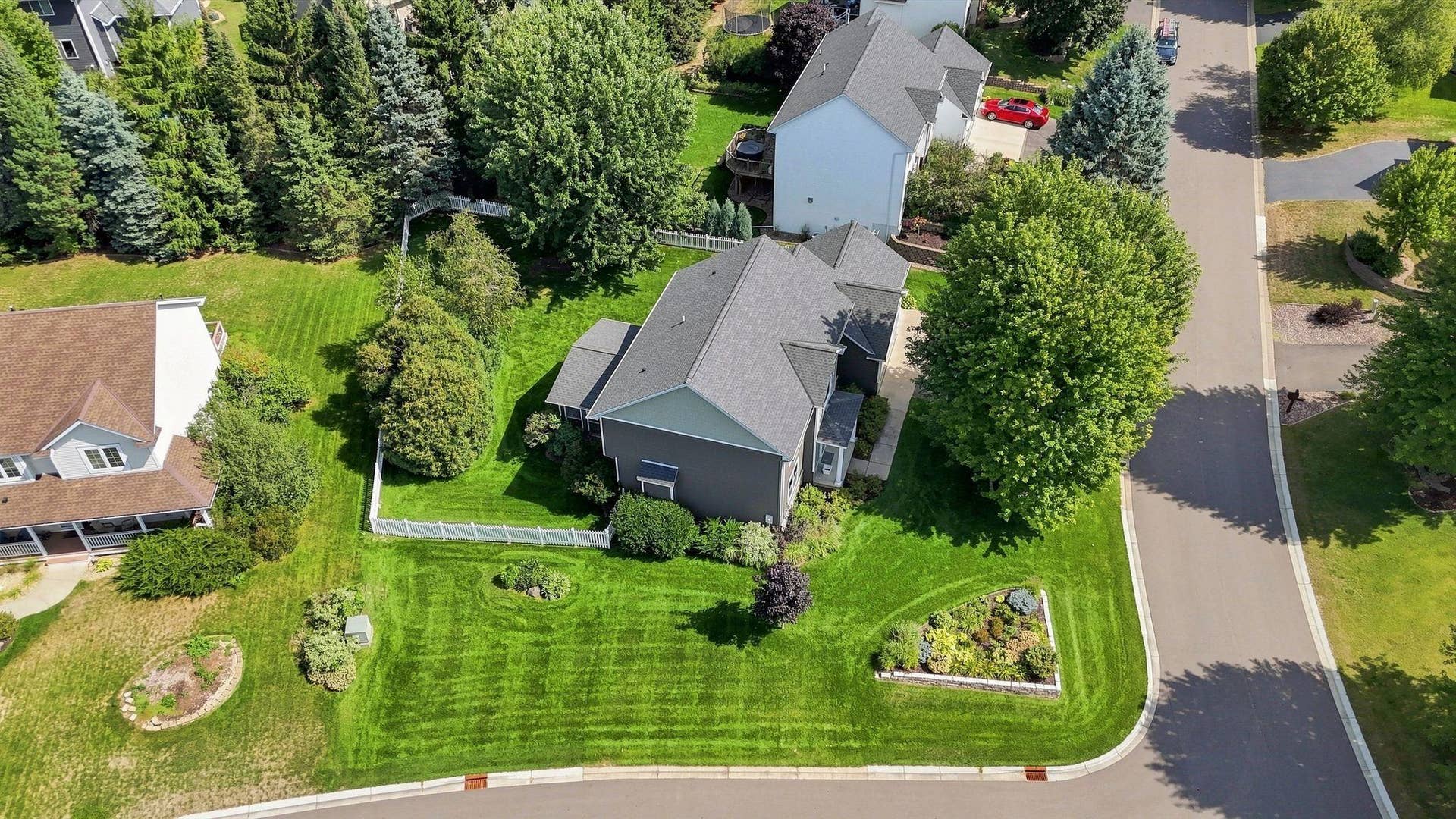 5294 Marquess Trail N, Lake Elmo, MN 55042 Yard Space is Incredible!