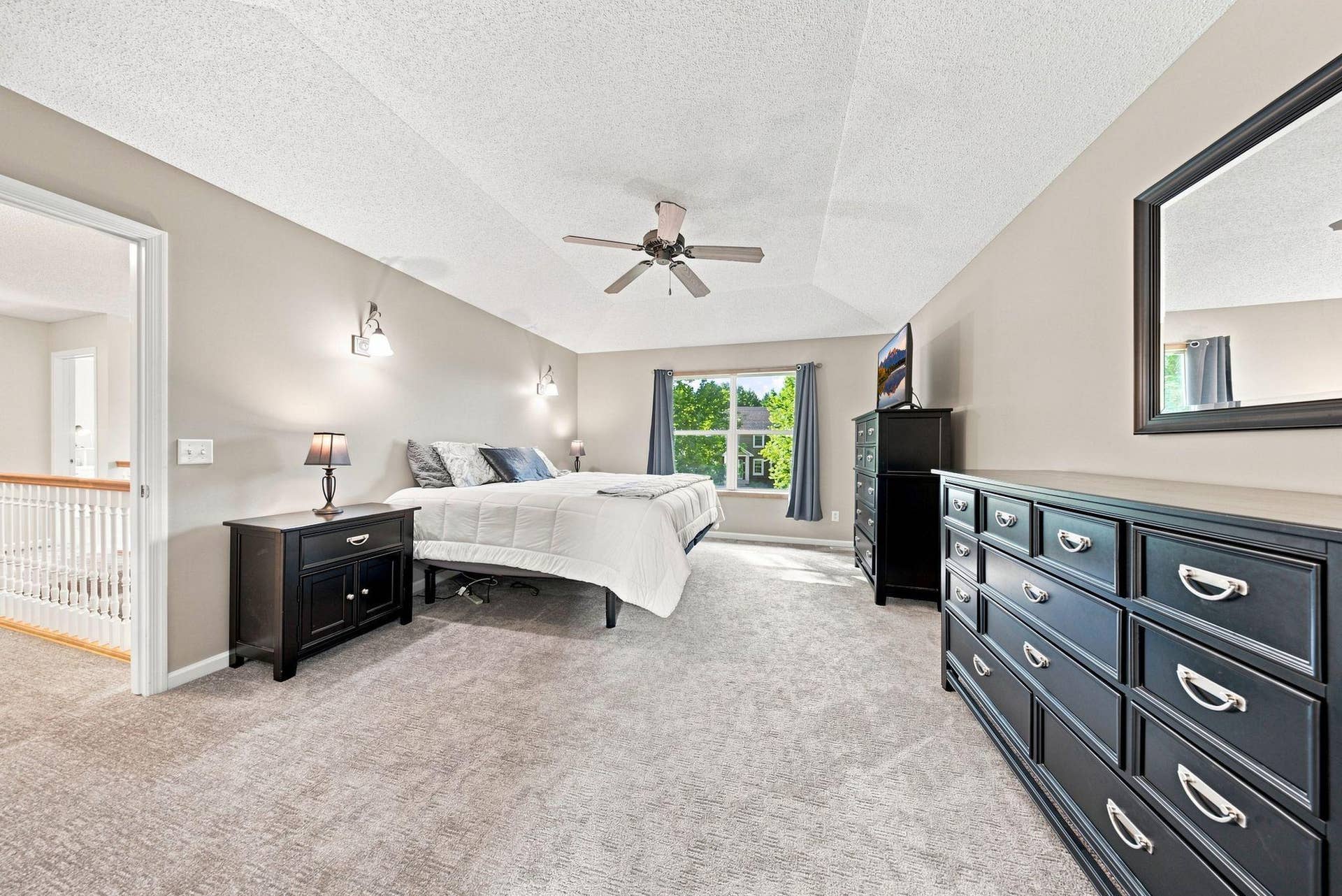 5294 Marquess Trail N, Lake Elmo, MN 55042 Primary Bedroom - Upper Level