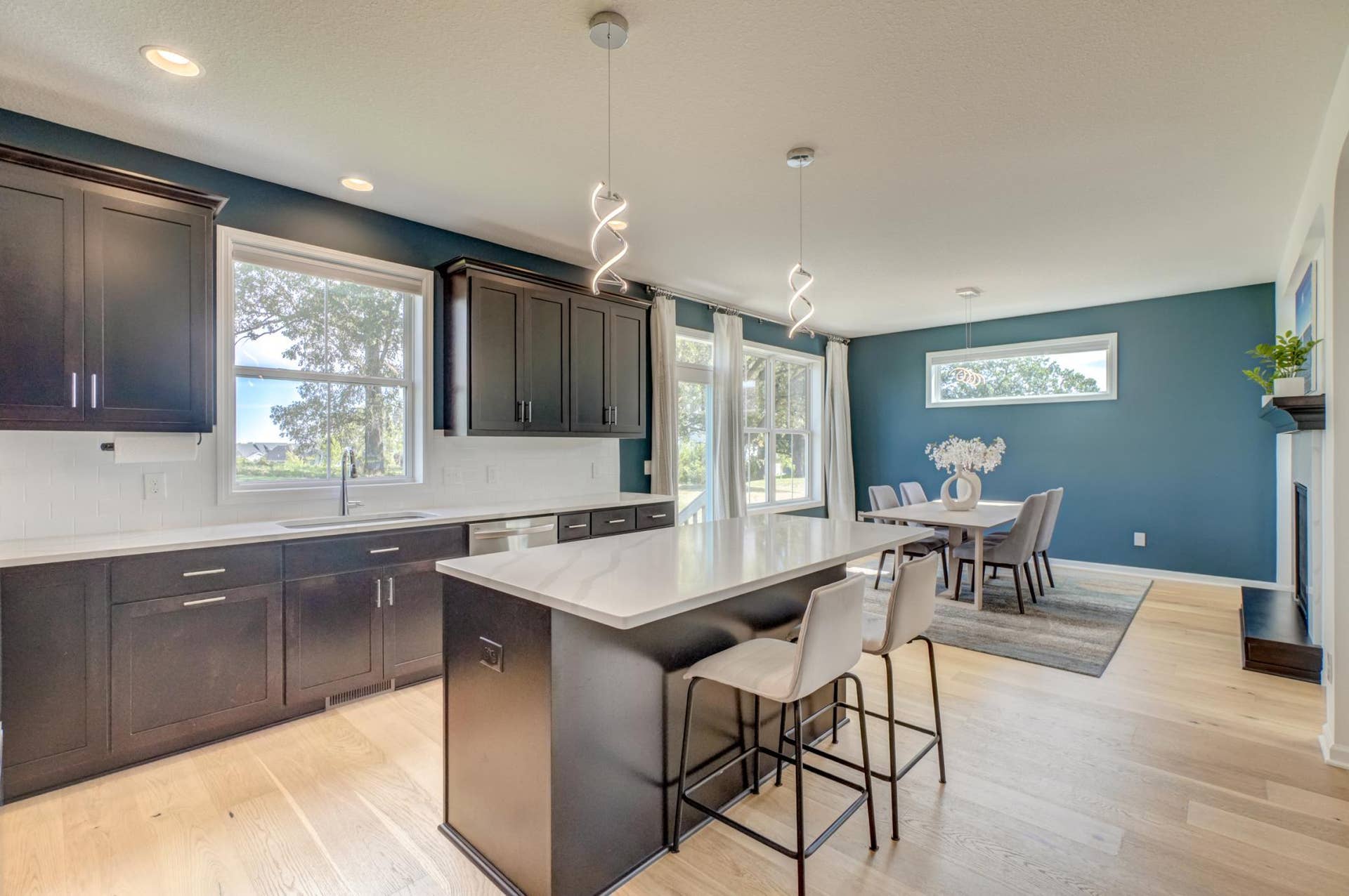 4233 Arbor Bay, Woodbury, MN 55129 4233 Arbor Bay -28.jpg