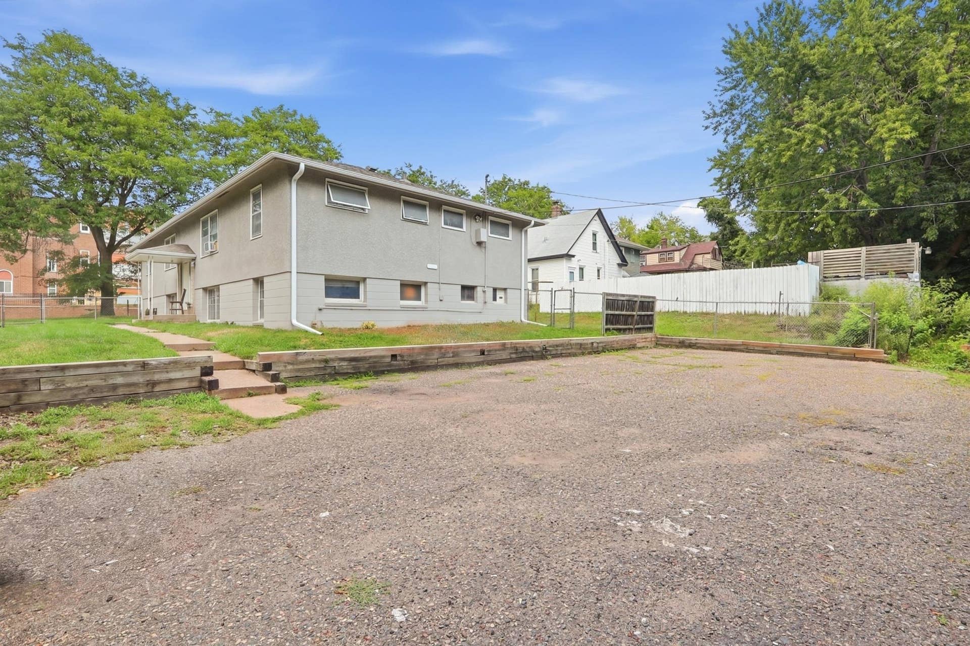 826 5th Street E, 90, Saint Paul, MN 55106 826 5th Street E, 90, Saint Paul, MN 55106