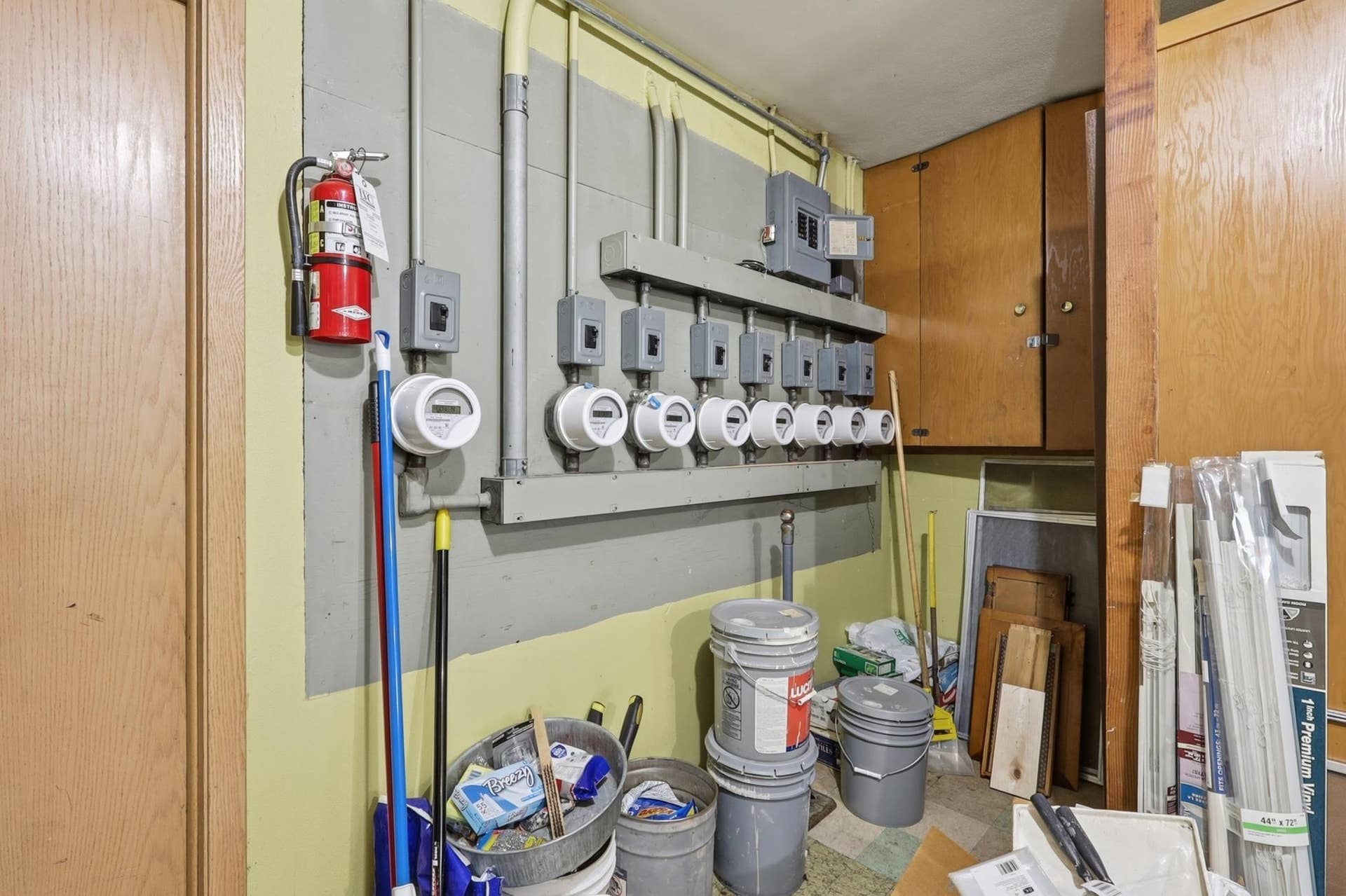 826 5th Street E, 90, Saint Paul, MN 55106 Individual Electric Meters