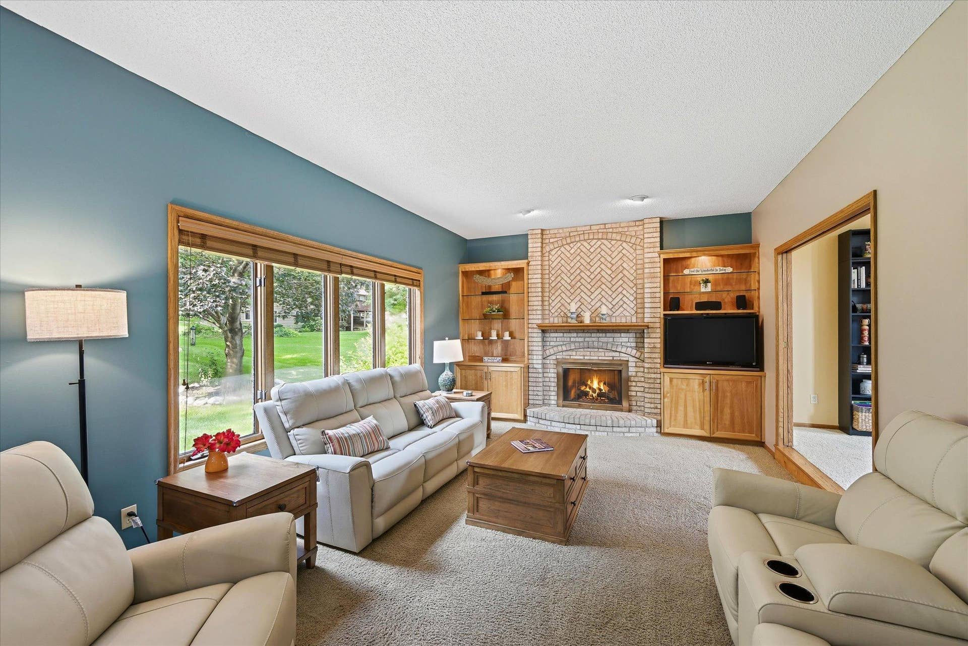 11412 Louisiana Avenue S, Bloomington, MN 55438 Warm and welcoming.