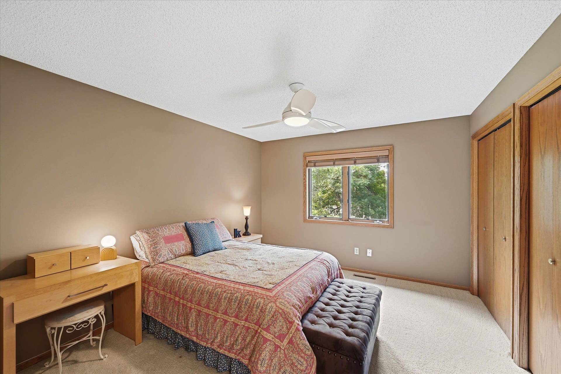 11412 Louisiana Avenue S, Bloomington, MN 55438 The second bedroom offers comfortable proportions and generous closet space.