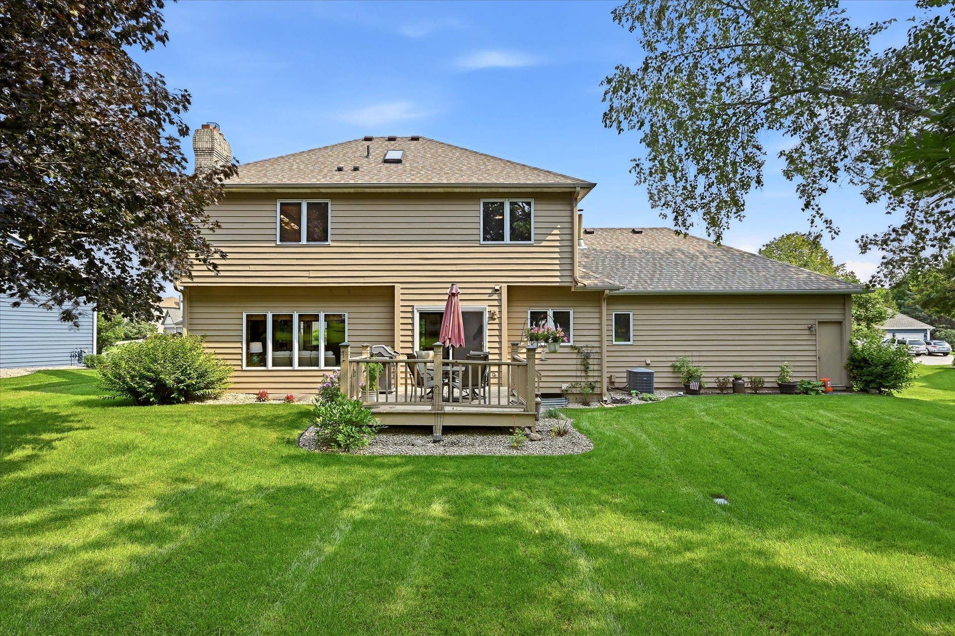 11412 Louisiana Avenue S, Bloomington, MN 55438 The spacious backyard offers room for a variety of outdoor activities, gardening, entertaining, or simply enjoying the open space.