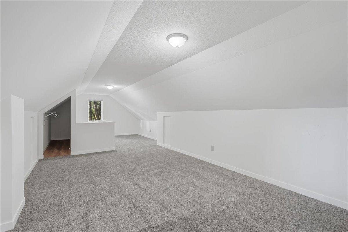 13-Bed 3.jpg