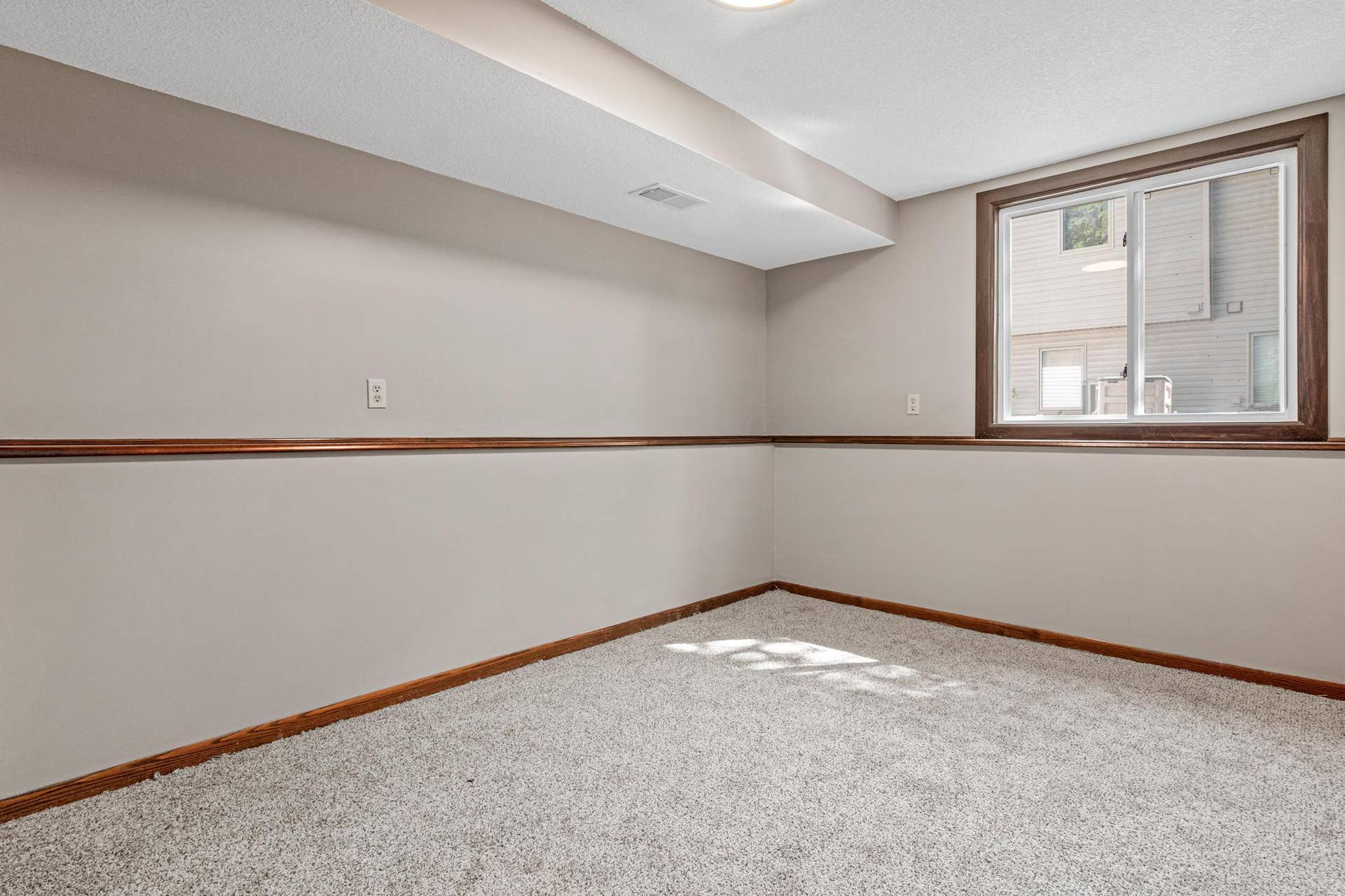 7855 Polaris Lane N, Maple Grove, MN 55311 7855 Polaris Lane N, Maple Grove, MN 55311
