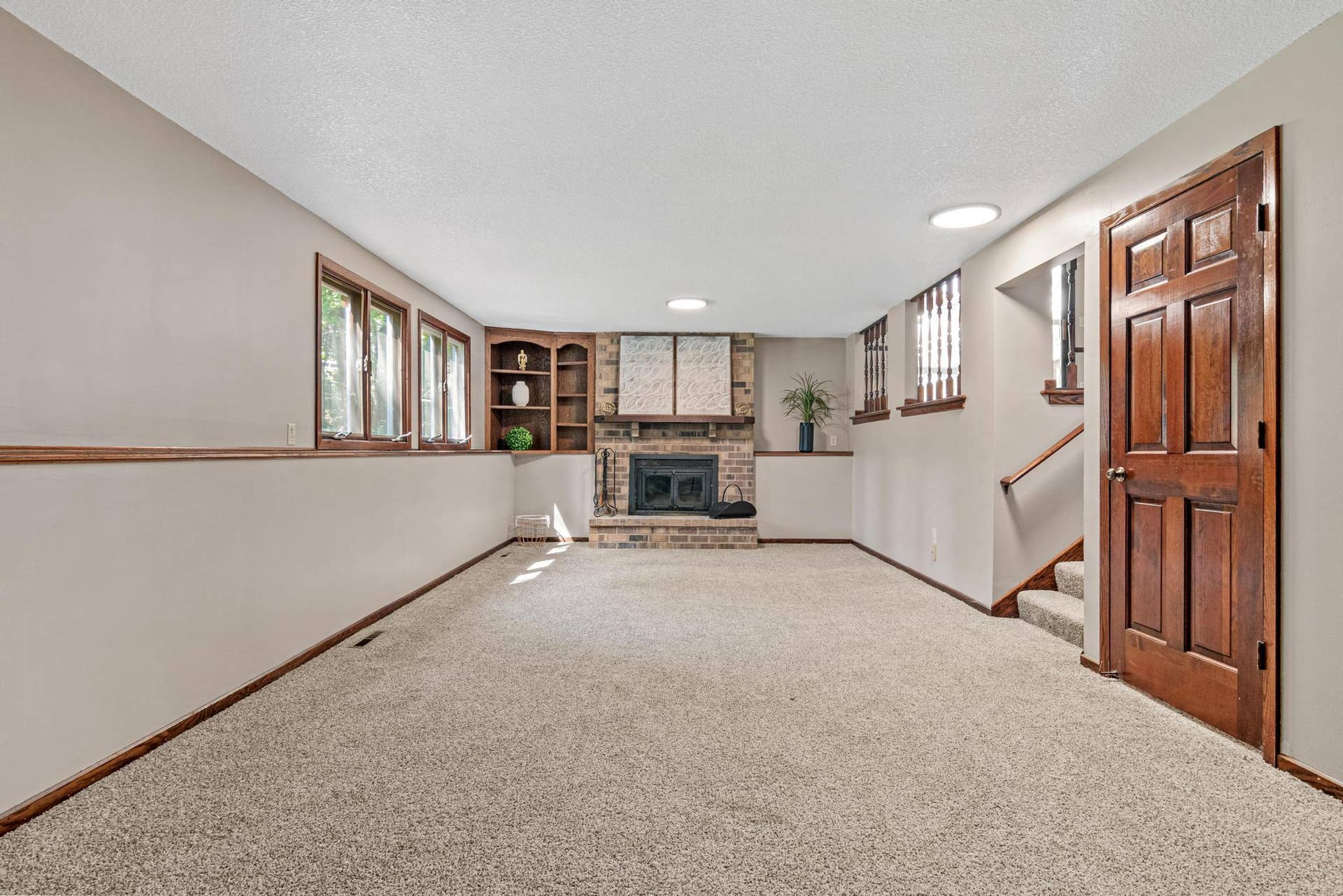 7855 Polaris Lane N, Maple Grove, MN 55311 7855 Polaris Lane N, Maple Grove, MN 55311
