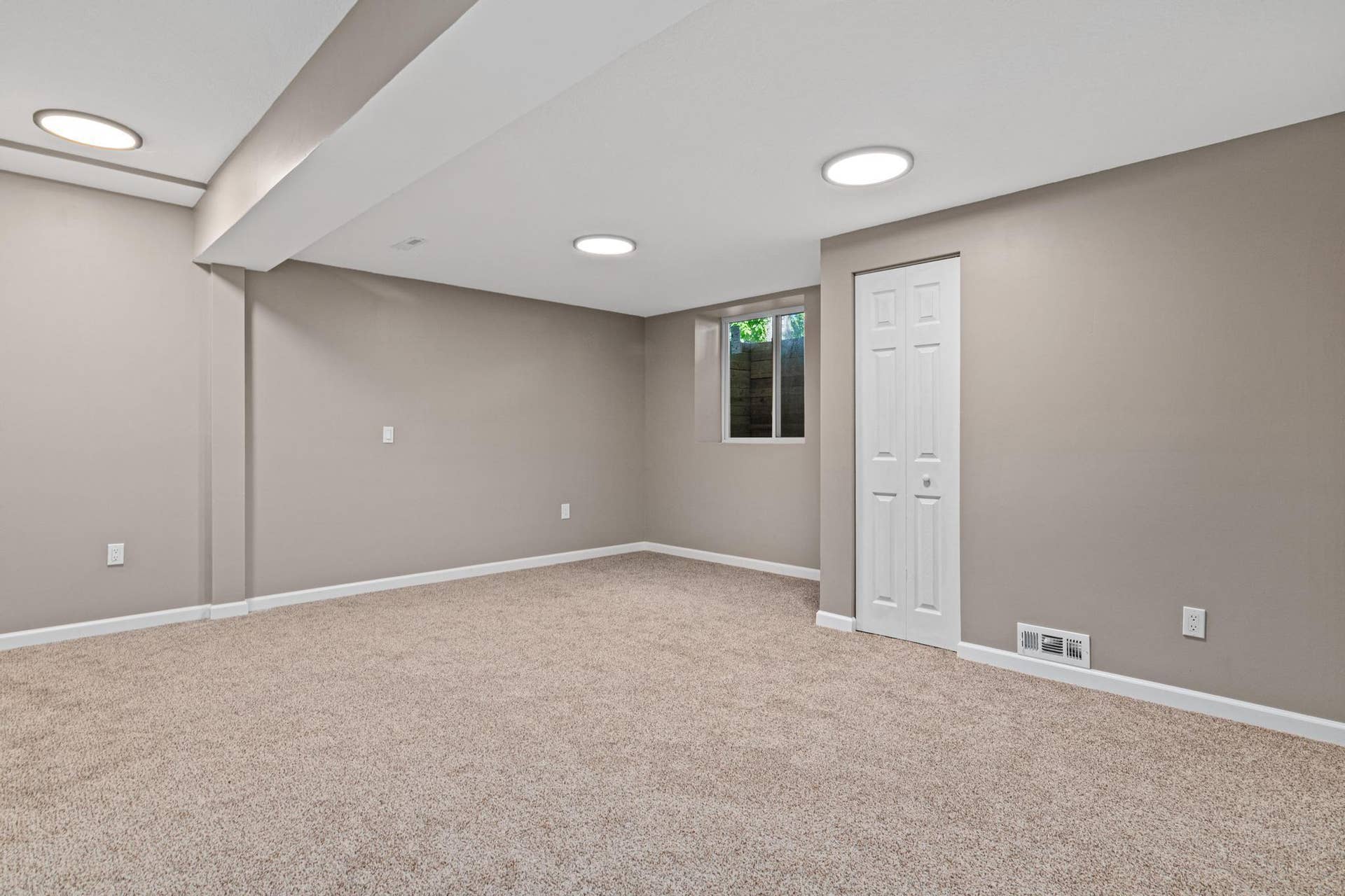 7855 Polaris Lane N, Maple Grove, MN 55311 7855 Polaris Lane N, Maple Grove, MN 55311