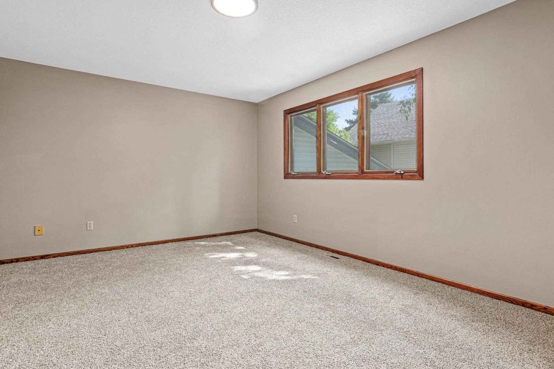 7855 Polaris Lane N, Maple Grove, MN 55311 7855 Polaris Lane N, Maple Grove, MN 55311