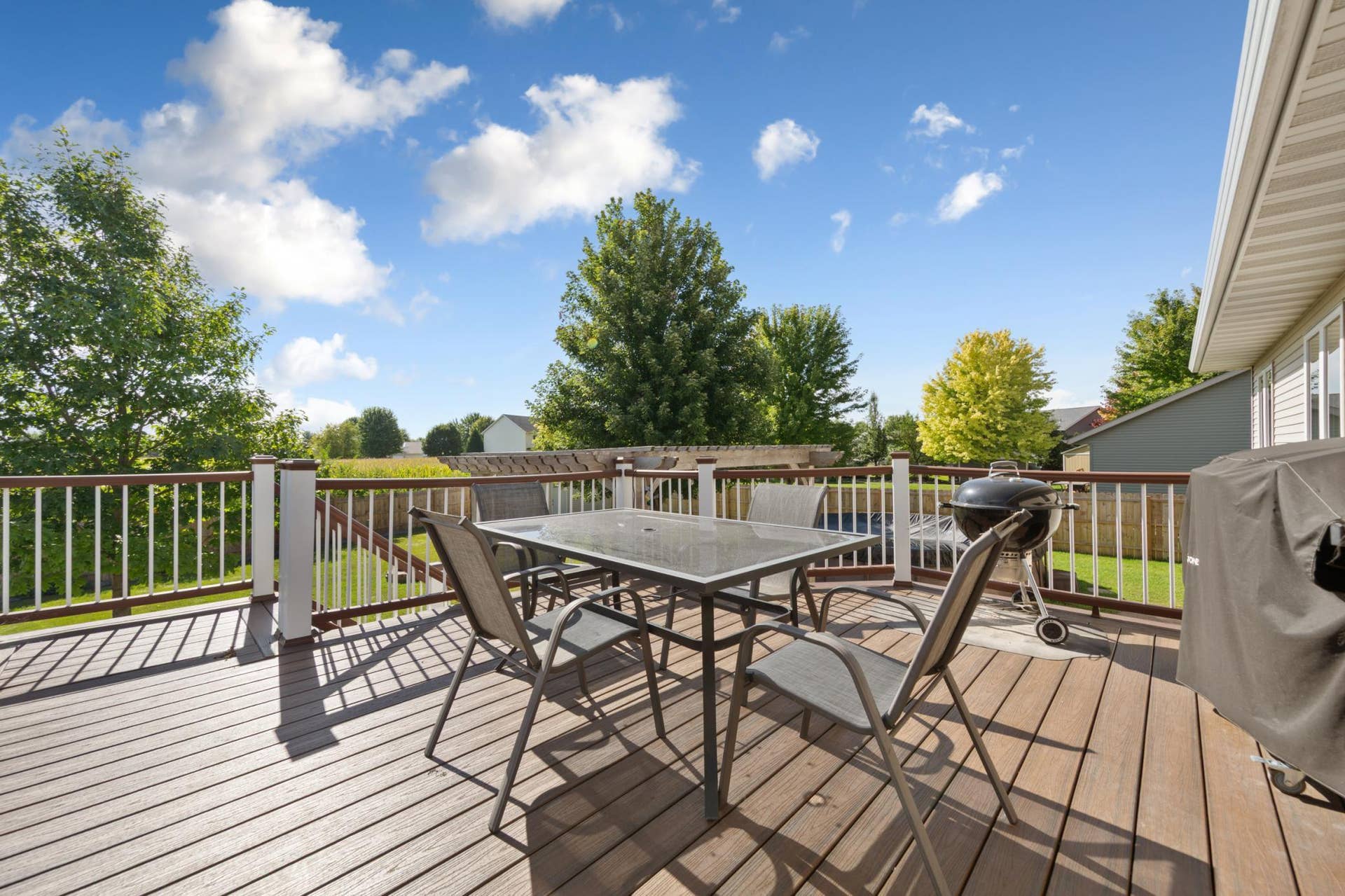 217 Inverness Drive, Mankato, MN 56001 33 deck.jpg