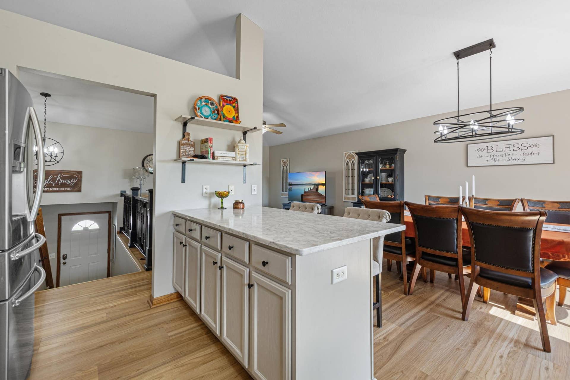 217 Inverness Drive, Mankato, MN 56001 24 kitchen.jpg