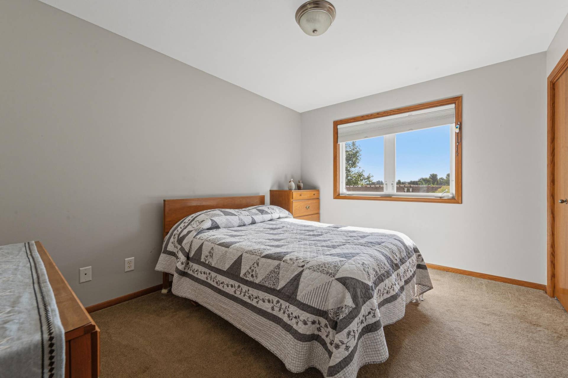 217 Inverness Drive, Mankato, MN 56001 31 bedroom 2.jpg