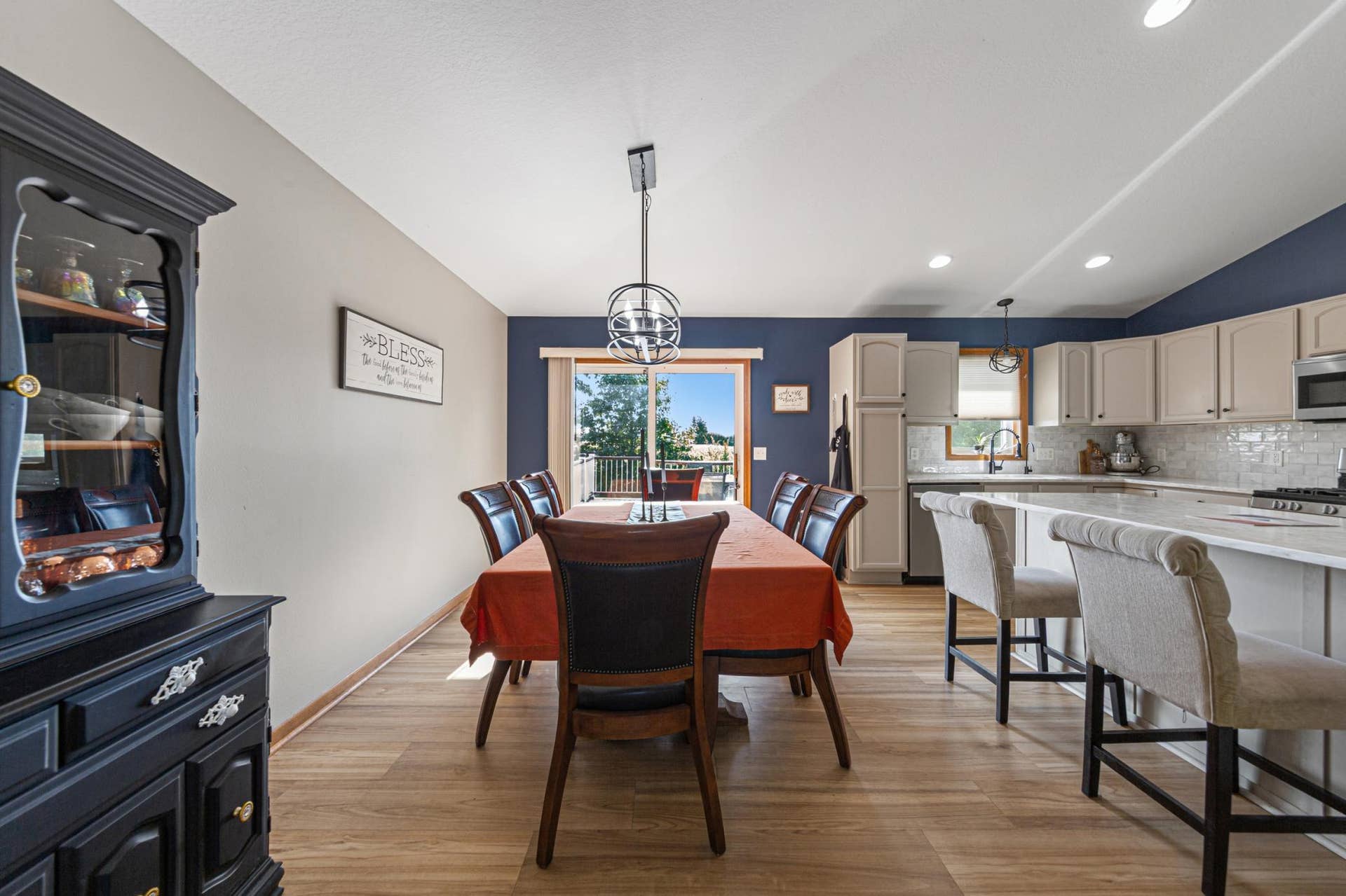 217 Inverness Drive, Mankato, MN 56001 17 dining.jpg