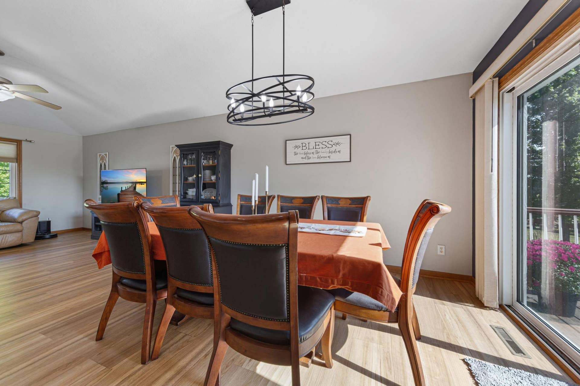 217 Inverness Drive, Mankato, MN 56001 19 dining.jpg