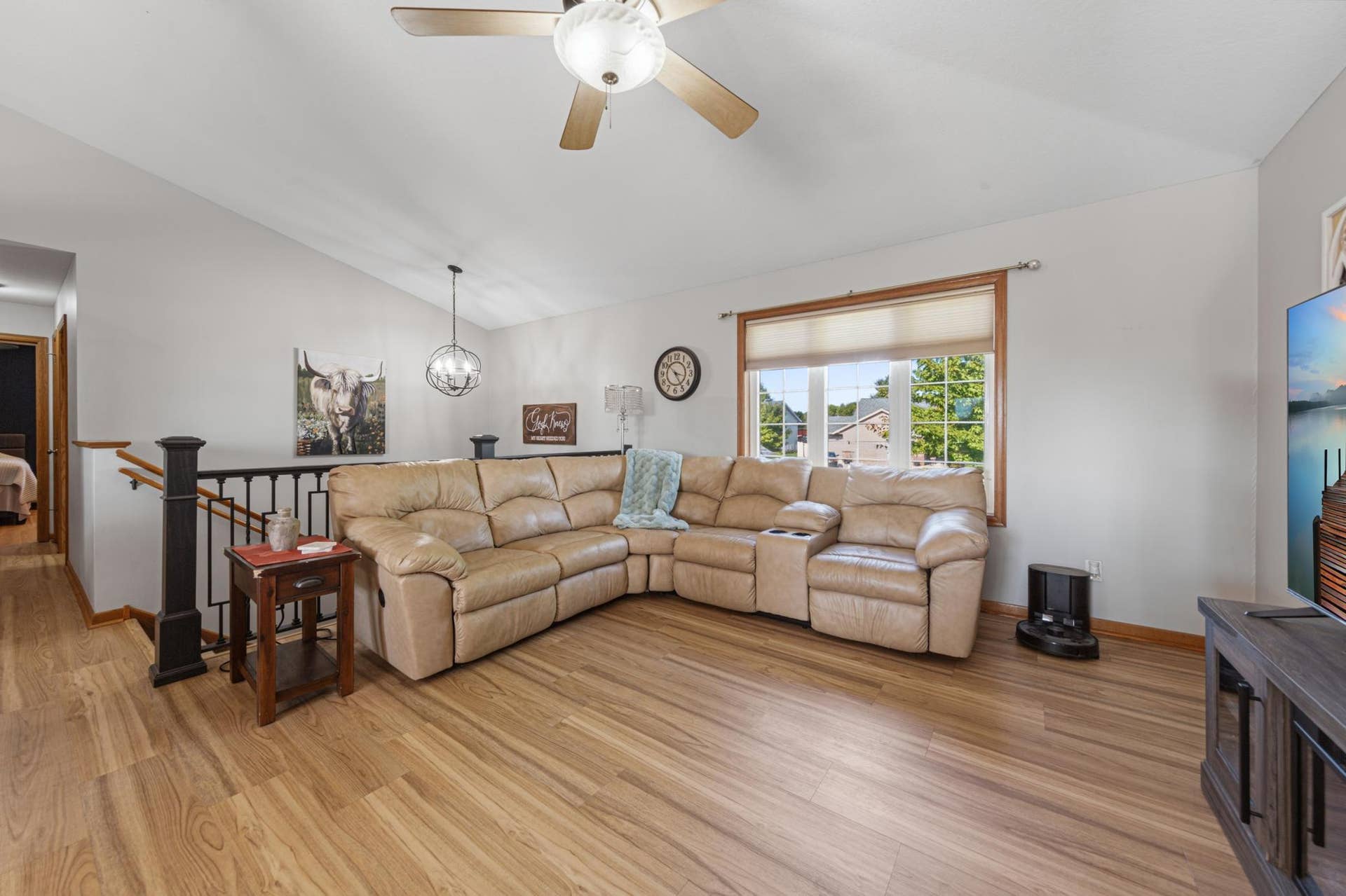 217 Inverness Drive, Mankato, MN 56001 15 living.jpg