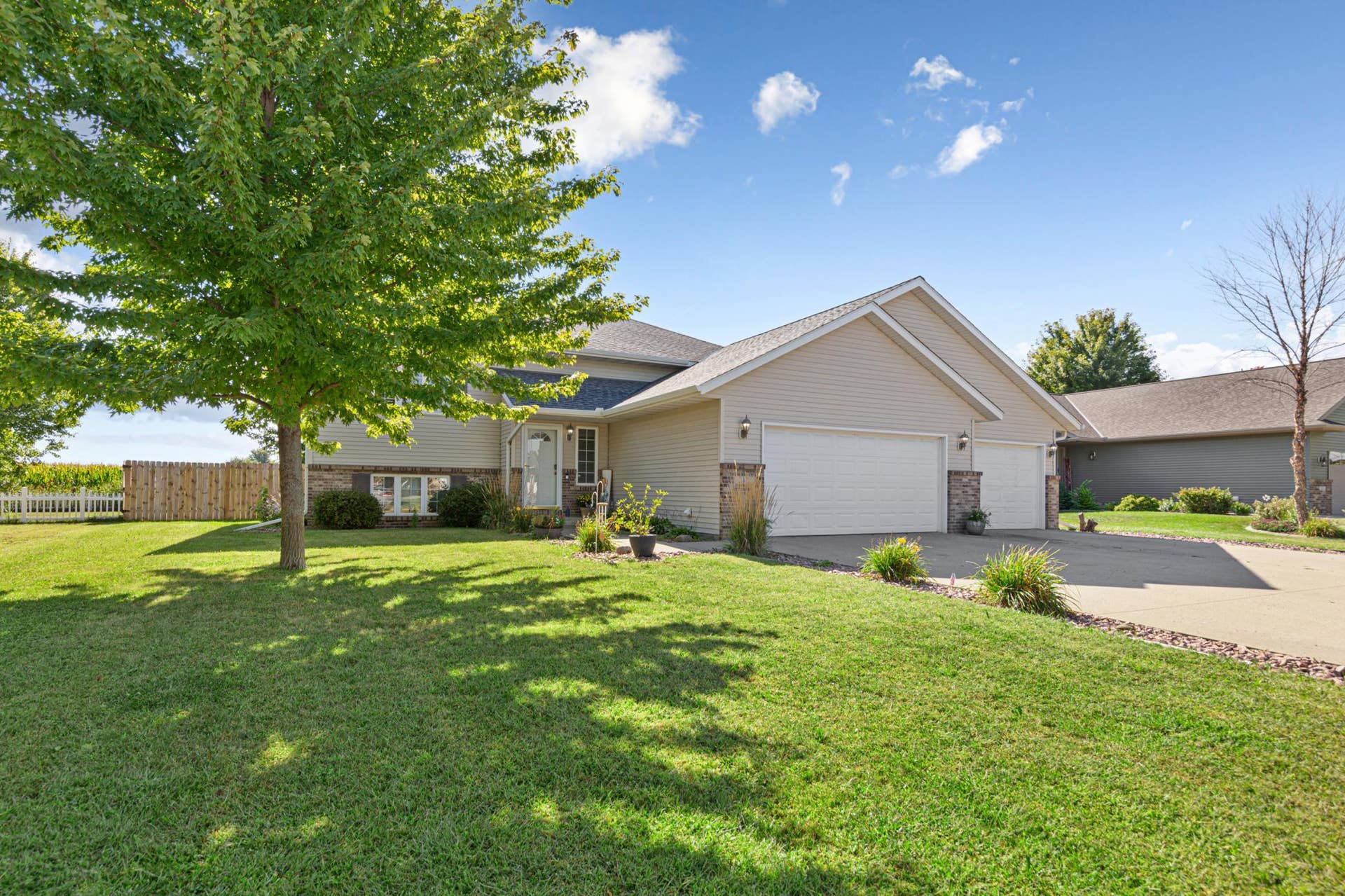 217 Inverness Drive, Mankato, MN 56001 1 front.jpg