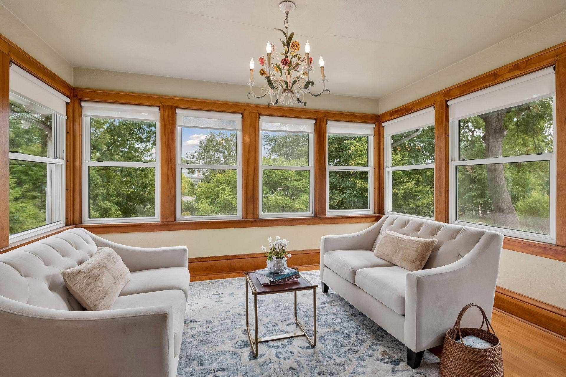 3223 Blaisdell Avenue, 48, Minneapolis, MN 55408 A private, peaceful sitting room located off the primary bedroom.