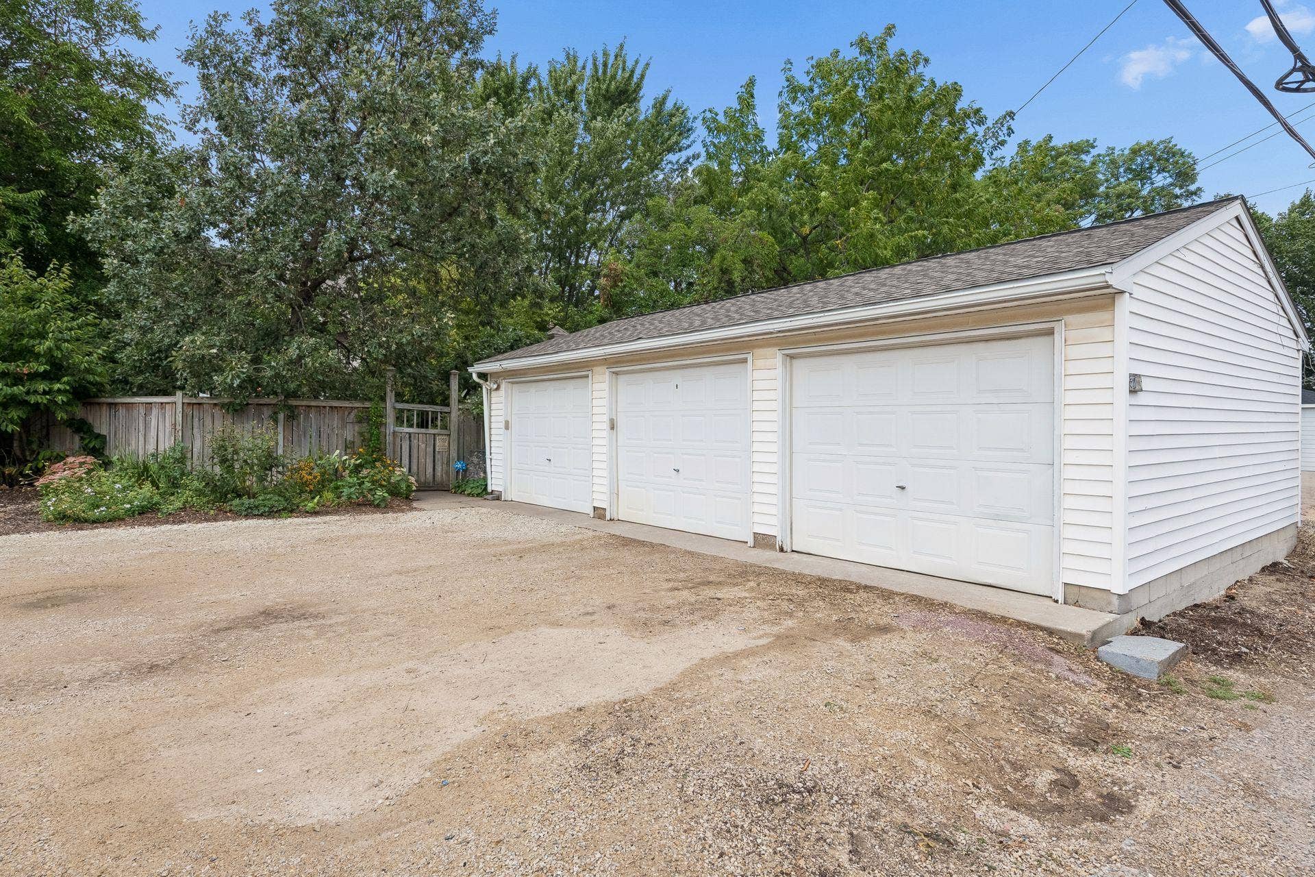 3223 Blaisdell Avenue, 48, Minneapolis, MN 55408 A detached three-car garage is a rare find in south Minneapolis.