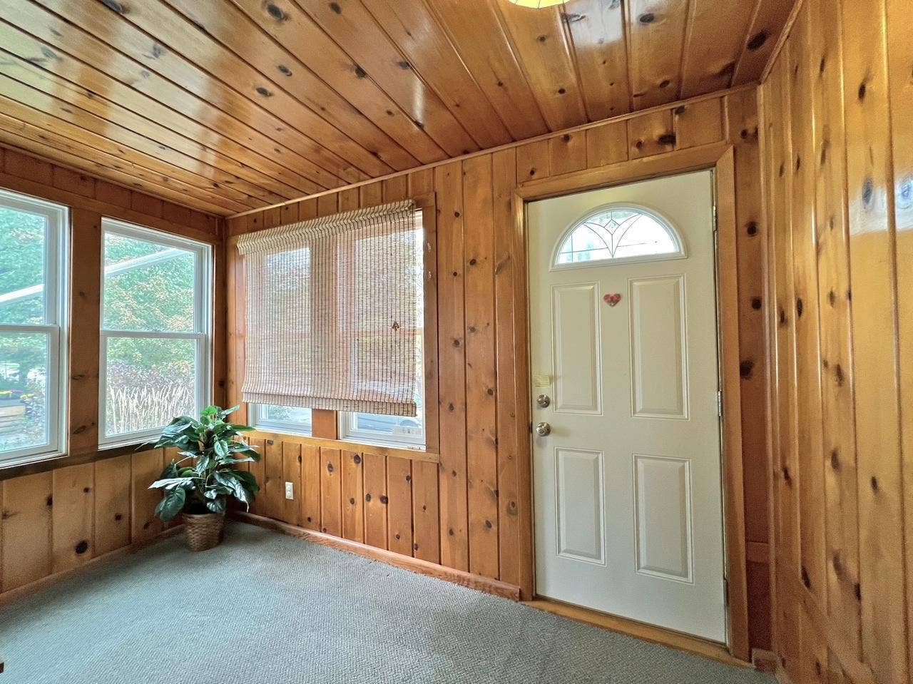 1020 Chatsworth Street N, 89, Saint Paul, MN 55103 1020 Chatsworth Street N, 89, Saint Paul, MN 55103