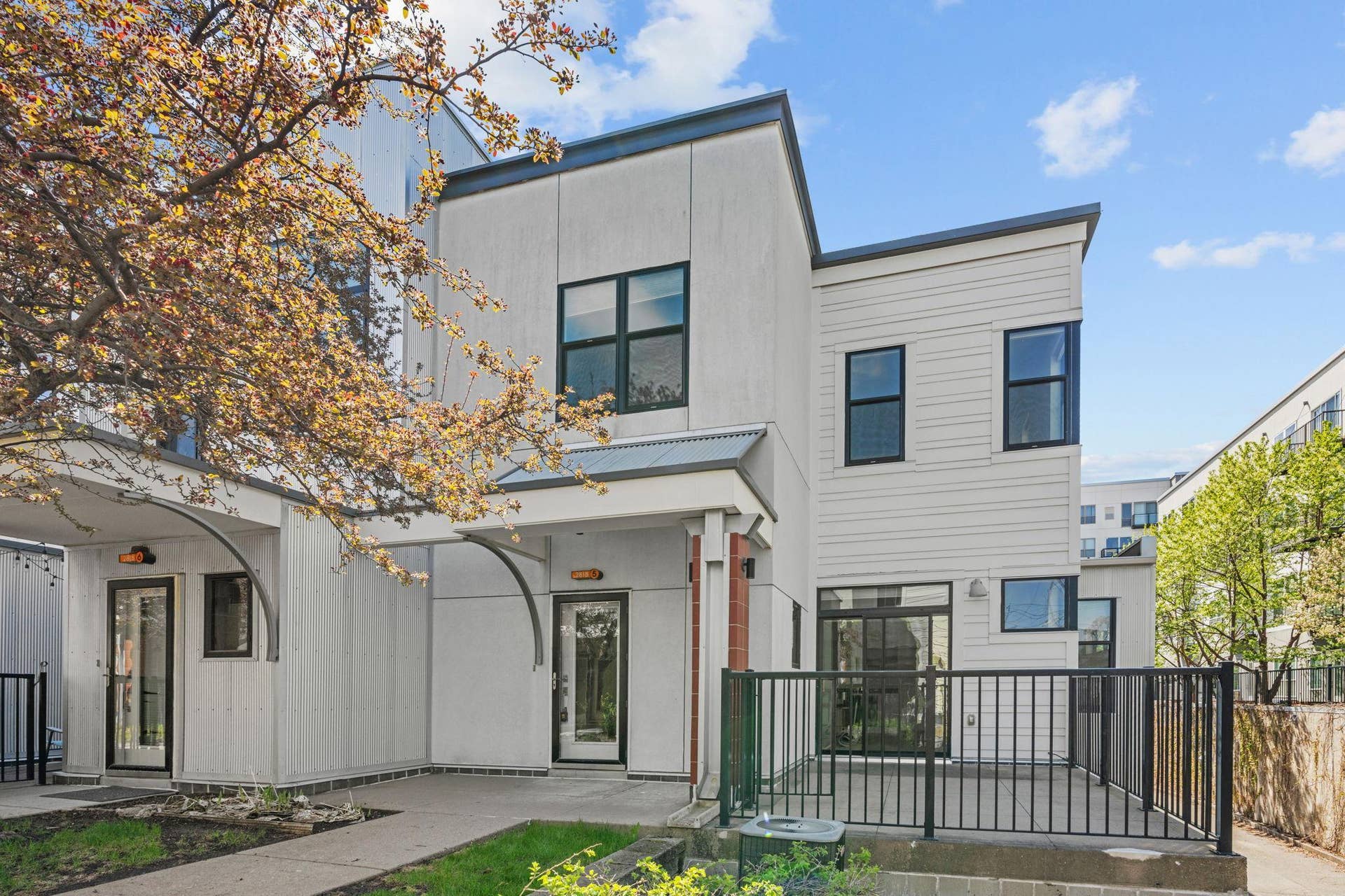 2818 Aldrich Avenue S, #5, 47, Minneapolis, MN 55408 2-web-or-mls-2818 Aldrich Ave S-2.jpg