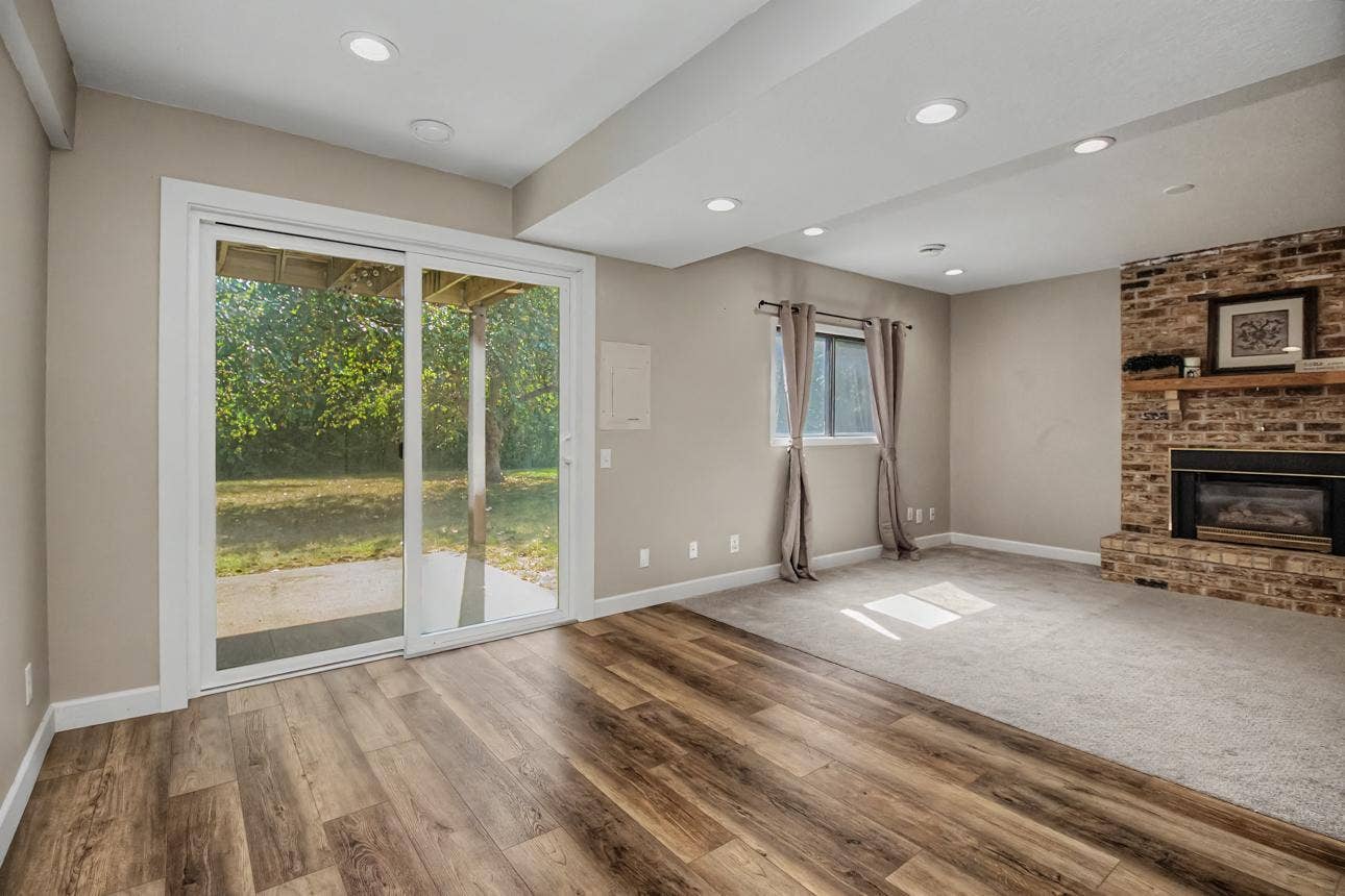 2819 Wimbledon Ridge, Woodbury, MN 55125 2819 Wimbledon Ridge, Woodbury, MN 55125