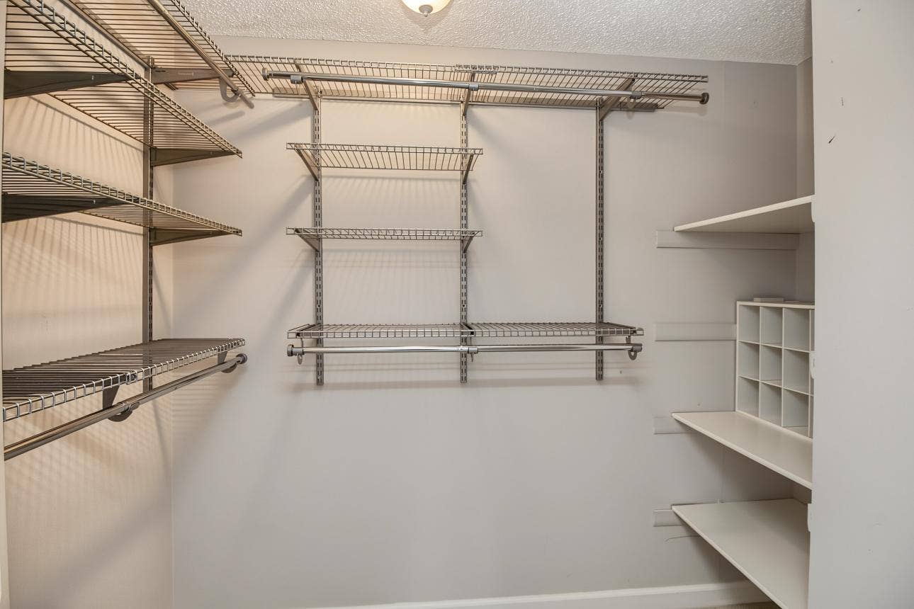 2819 Wimbledon Ridge, Woodbury, MN 55125 2819 Wimbledon Ridge, Woodbury, MN 55125