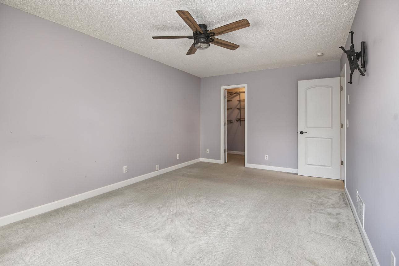 2819 Wimbledon Ridge, Woodbury, MN 55125 2819 Wimbledon Ridge, Woodbury, MN 55125