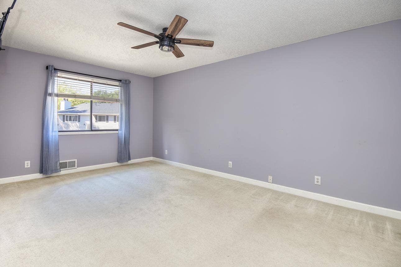 2819 Wimbledon Ridge, Woodbury, MN 55125 2819 Wimbledon Ridge, Woodbury, MN 55125