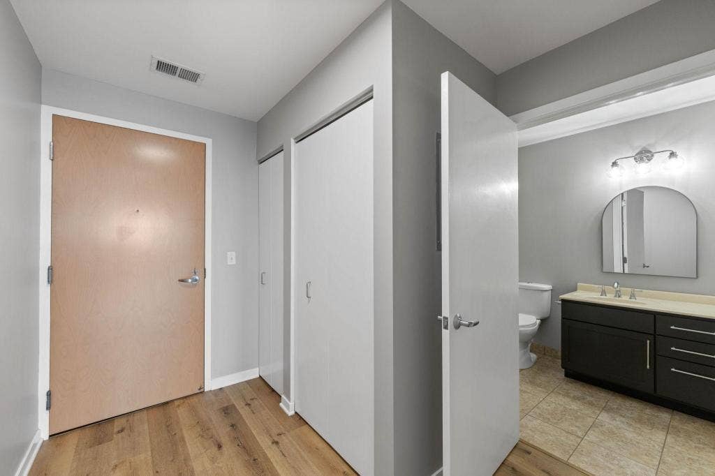929 Portland Ave, #1310, 24, Minneapolis, MN 55404 929 Portland Ave, #1310, 24, Minneapolis, MN 55404