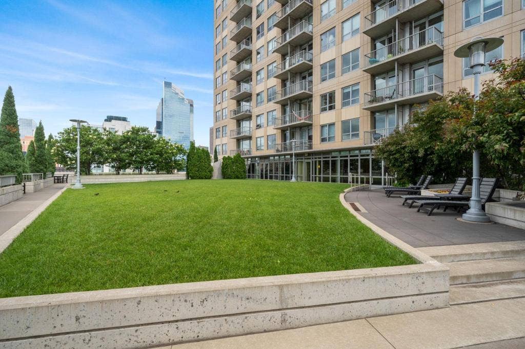 929 Portland Ave, #1310, 24, Minneapolis, MN 55404 929 Portland Ave, #1310, 24, Minneapolis, MN 55404
