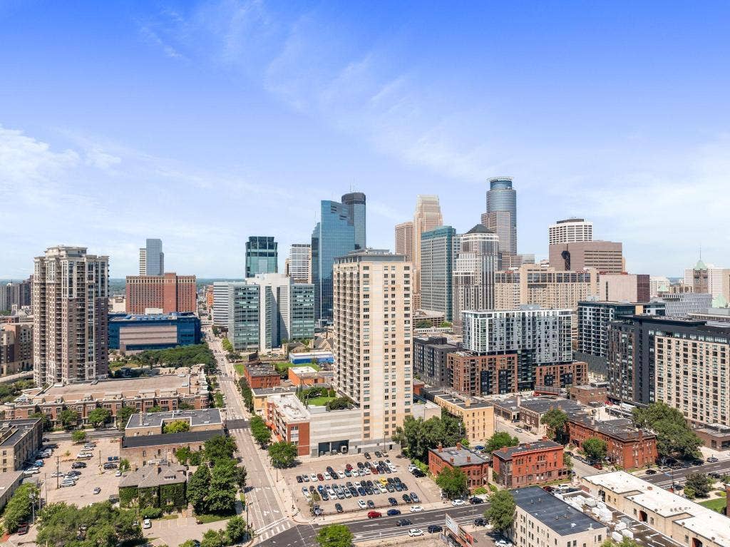 929 Portland Ave, #1310, 24, Minneapolis, MN 55404 929 Portland Ave, #1310, 24, Minneapolis, MN 55404
