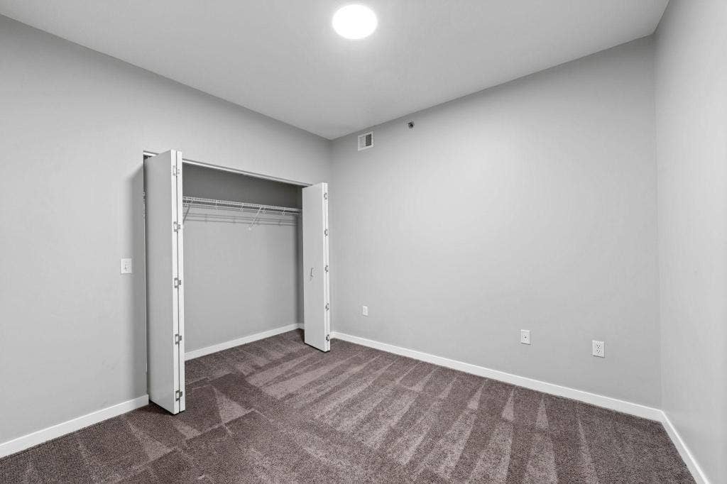 929 Portland Ave, #1310, 24, Minneapolis, MN 55404 929 Portland Ave, #1310, 24, Minneapolis, MN 55404