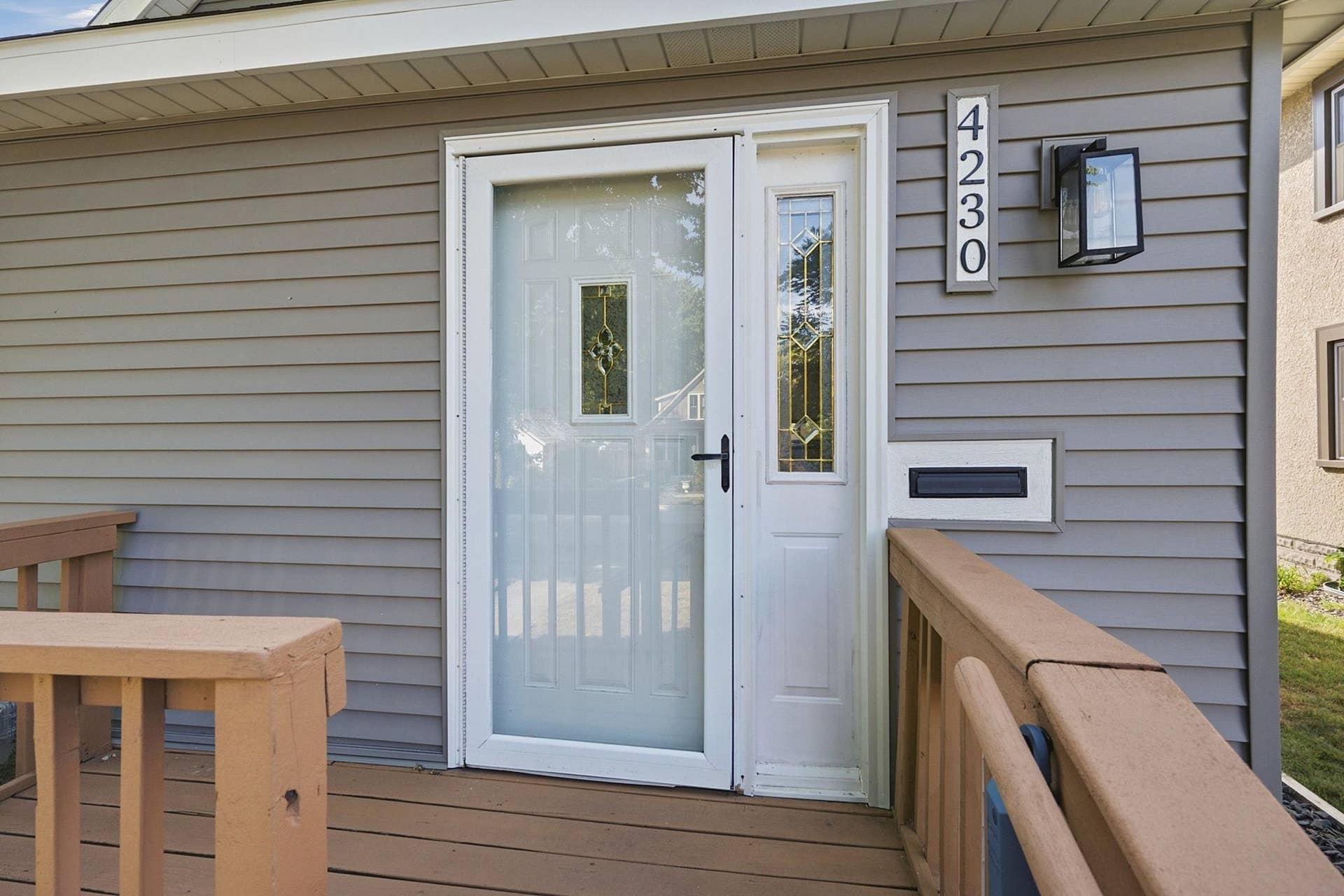 4230 39th Avenue S, 32, Minneapolis, MN 55406 Apartment #1 has3 beds & 2 baths.