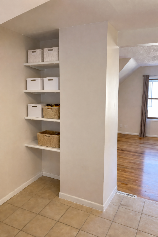 4230 39th Avenue S, 32, Minneapolis, MN 55406 #2 kitchen pantry