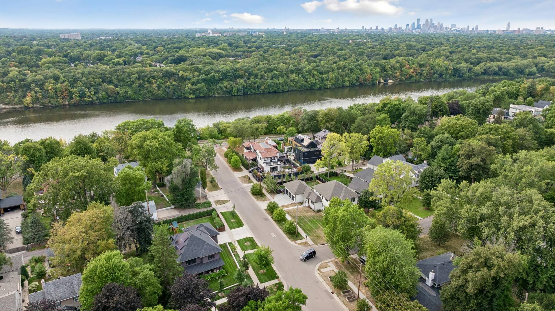 363 Woodlawn Avenue, 95, Saint Paul, MN 55105 363 Woodlawn Avenue, 95, Saint Paul, MN 55105