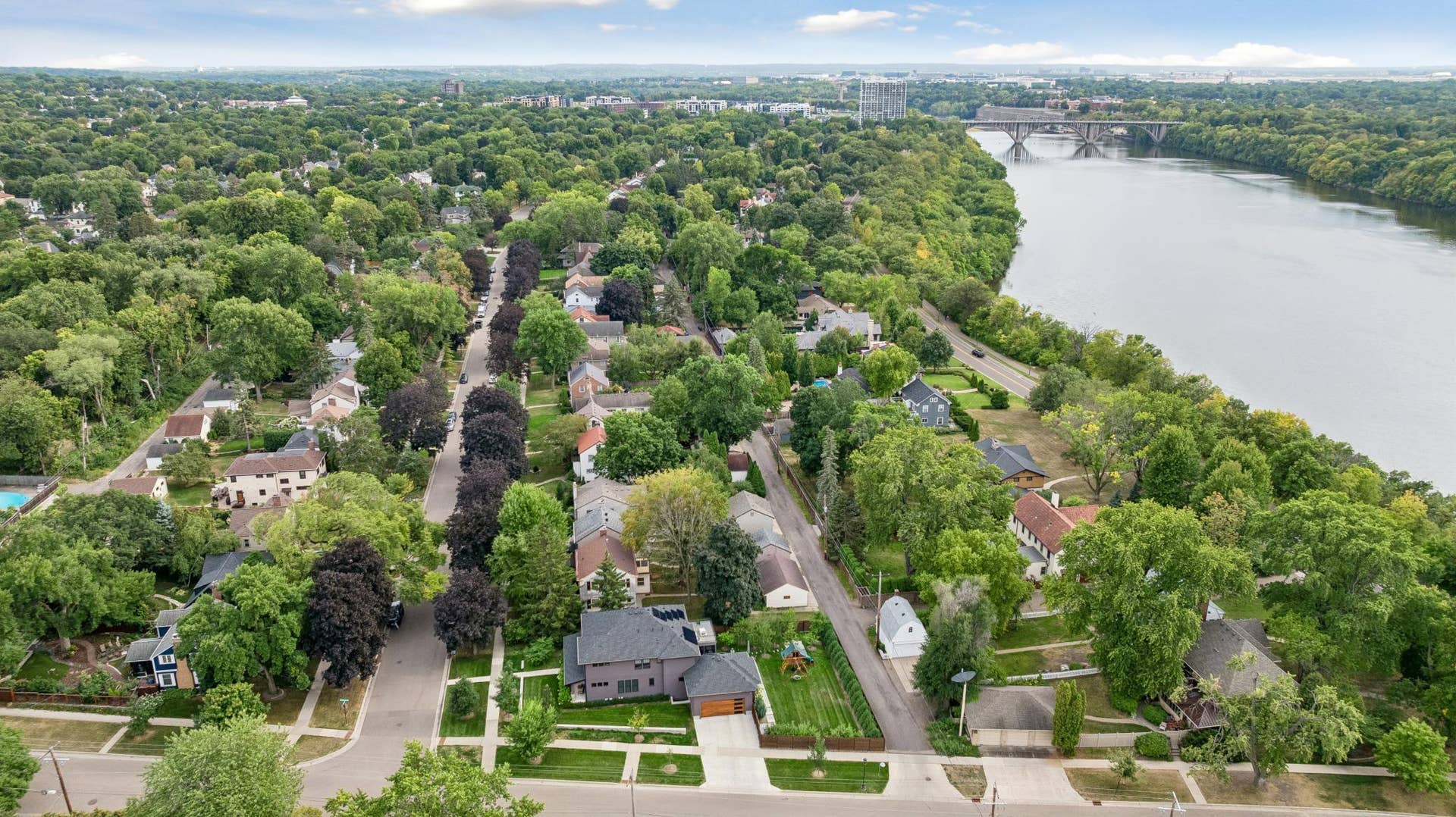 363 Woodlawn Avenue, 95, Saint Paul, MN 55105 363 Woodlawn Avenue, 95, Saint Paul, MN 55105