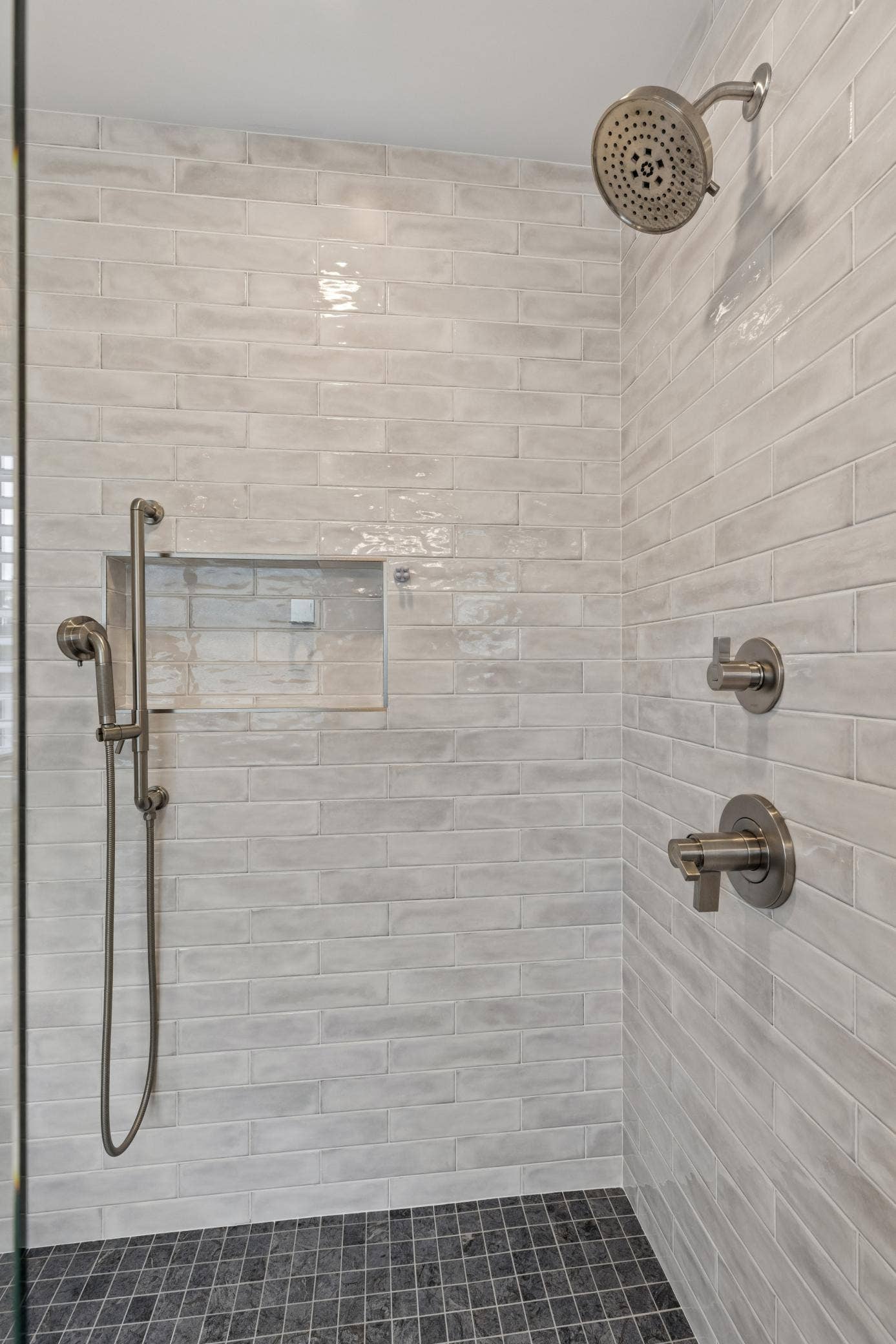 363 Woodlawn Avenue, 95, Saint Paul, MN 55105 Beautifully tiled shower.