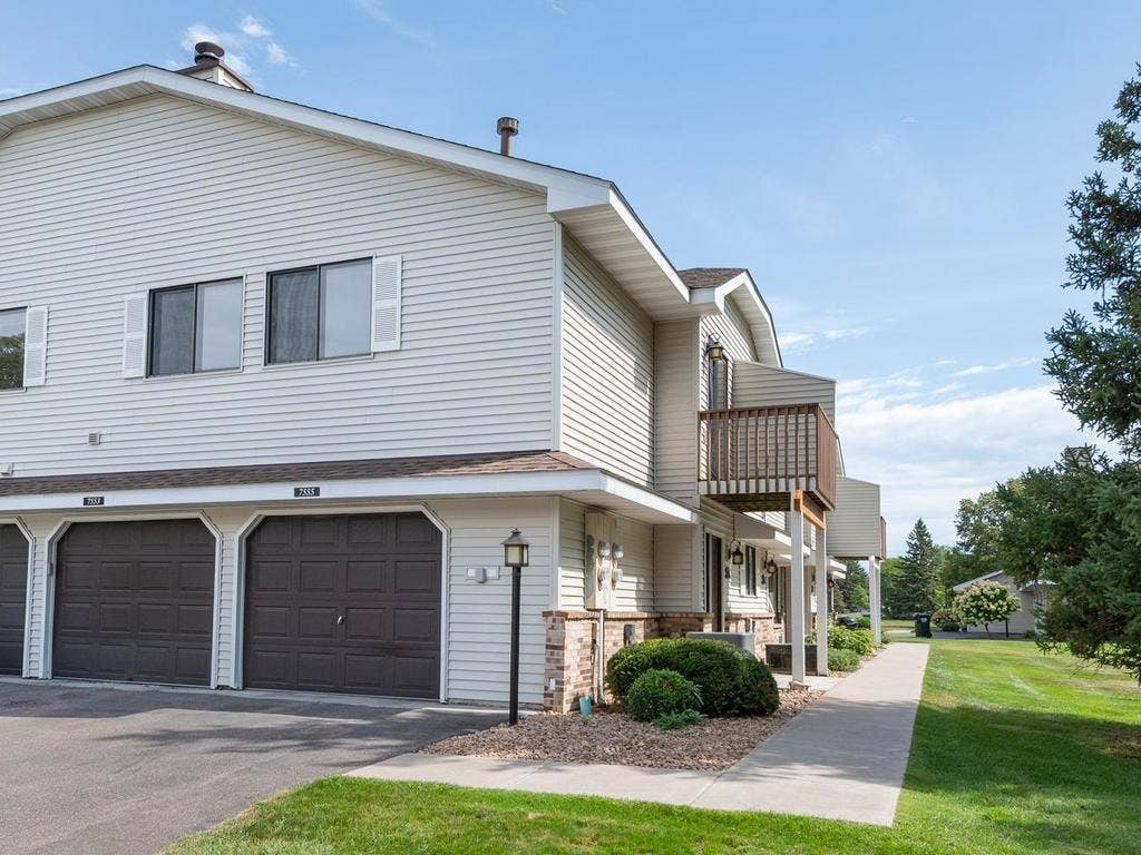 7555 Wedgewood Way N, Maple Grove, MN 55311 7555 Wedgewood Way N, Maple Grove, MN 55311