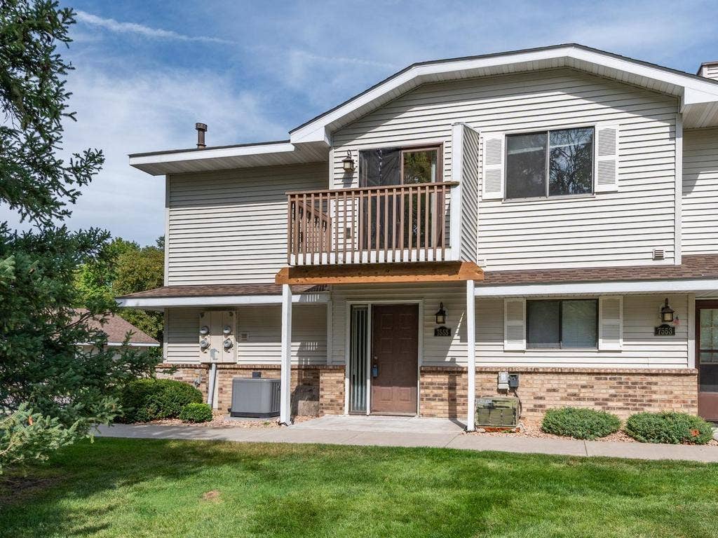 7555 Wedgewood Way N, Maple Grove, MN 55311 7555 Wedgewood Way N, Maple Grove, MN 55311