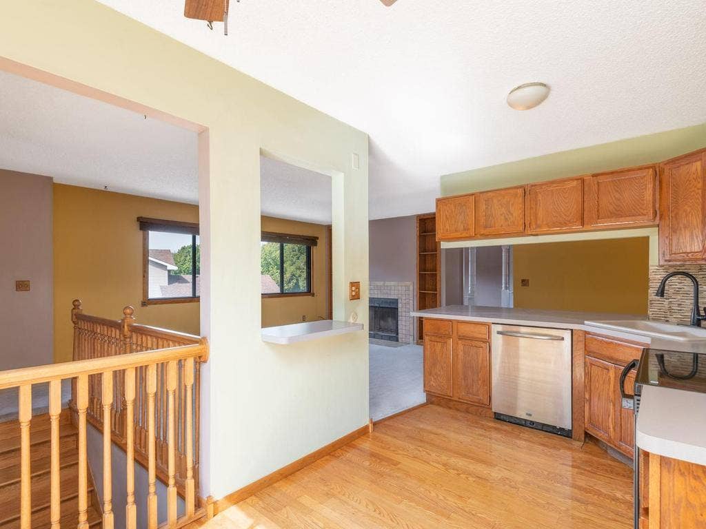 7555 Wedgewood Way N, Maple Grove, MN 55311 7555 Wedgewood Way N, Maple Grove, MN 55311