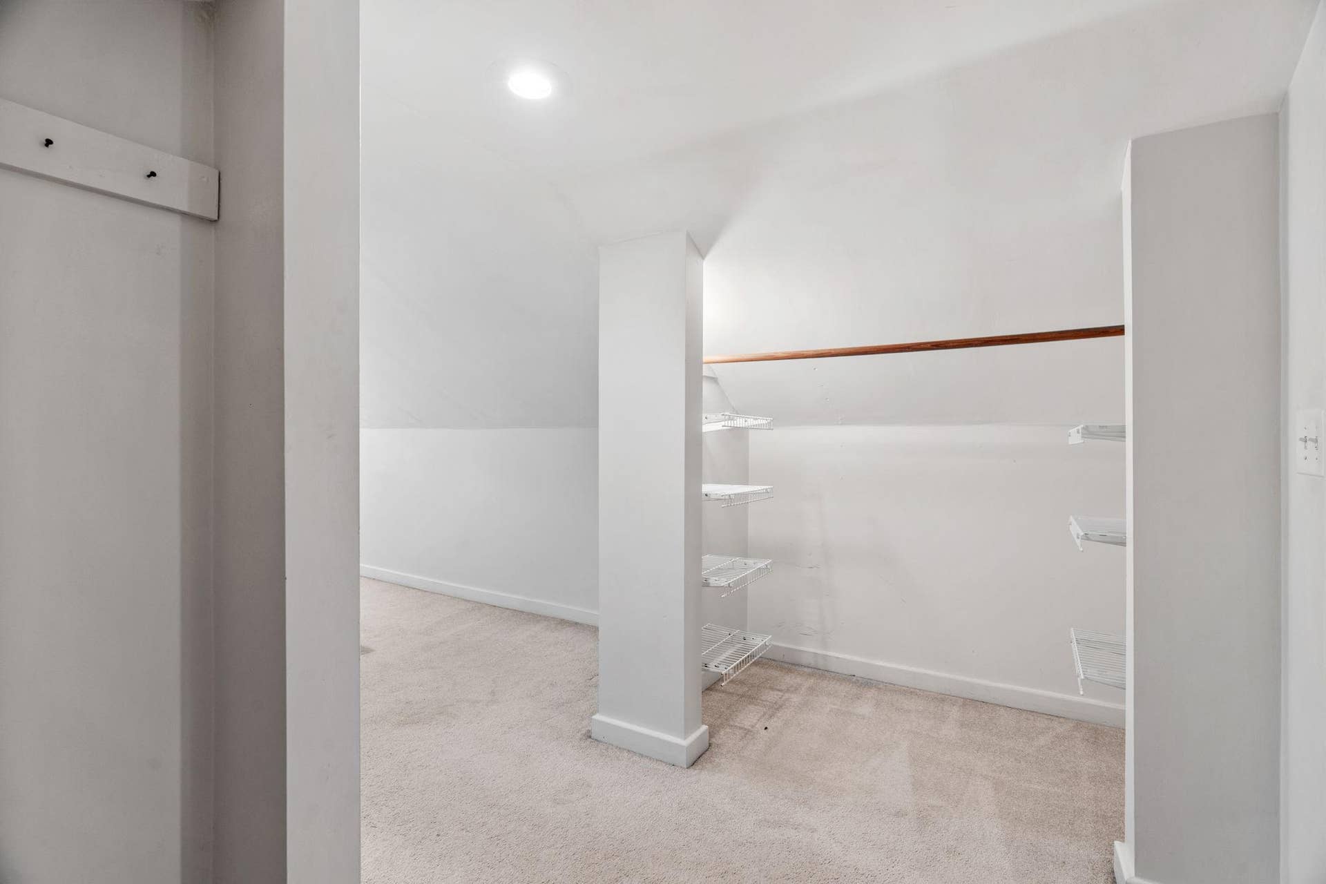 4536 33rd Avenue S, 25, Minneapolis, MN 55406 Closet Space - Upper