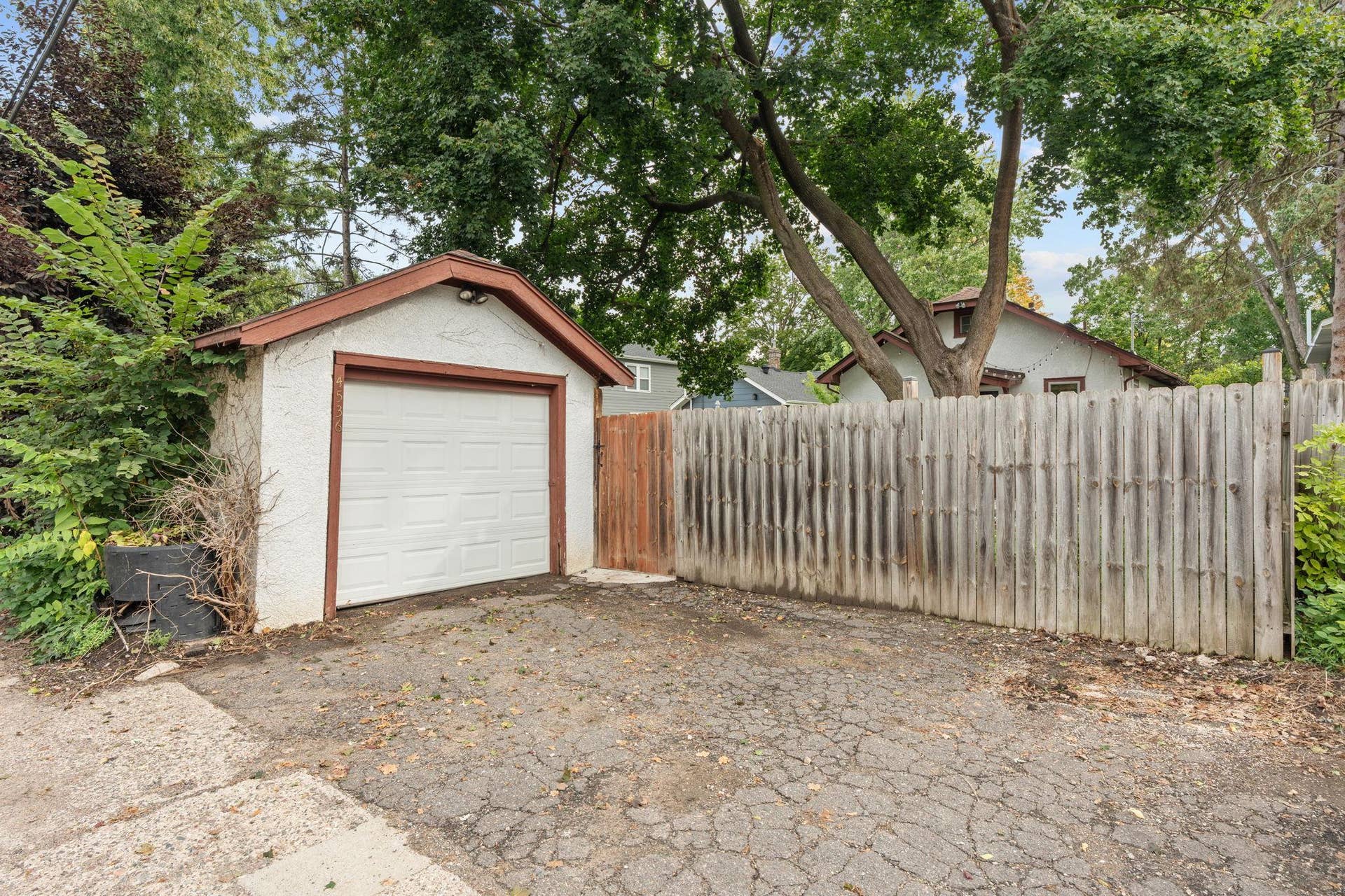 4536 33rd Avenue S, 25, Minneapolis, MN 55406 One Stall Garage with Parking Space