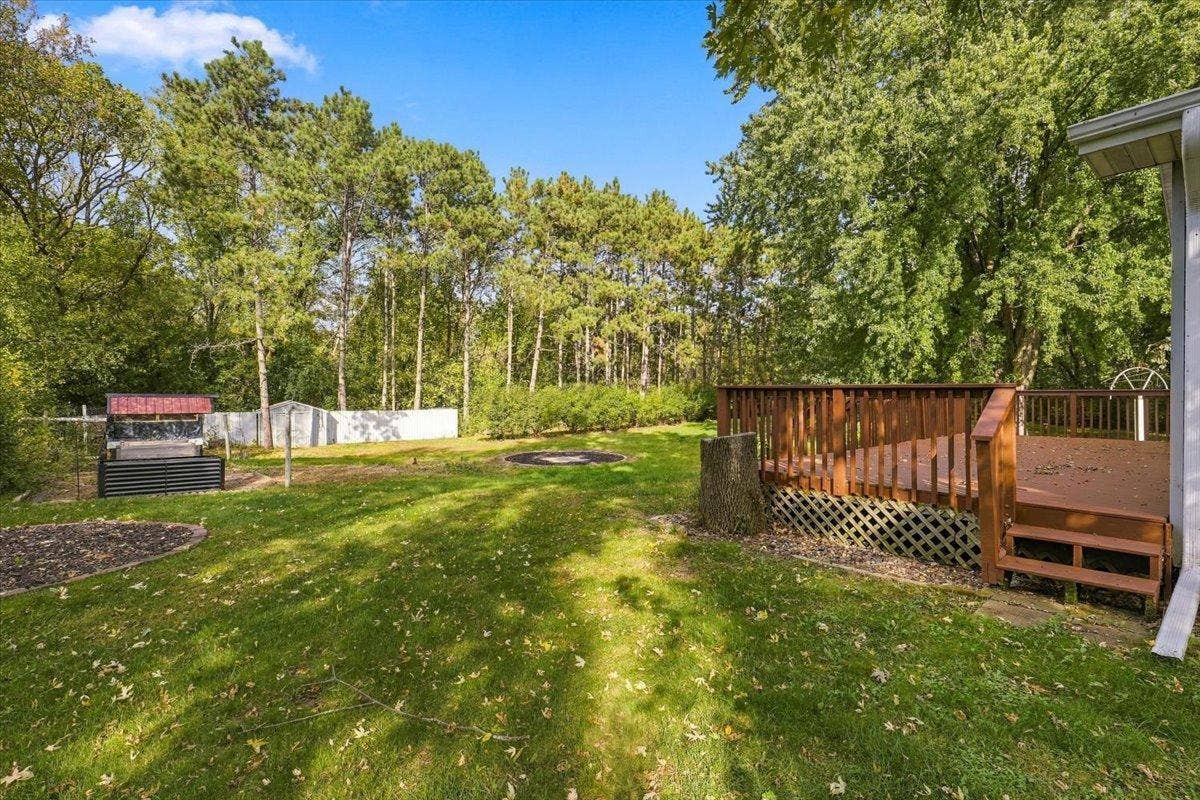 272 Glenmont Road, River Falls, WI 54022 272 Glenmont Road, River Falls, WI 54022