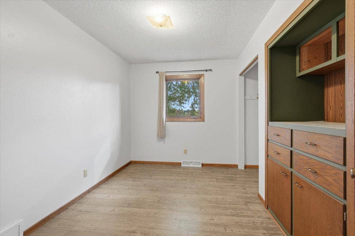272 Glenmont Road, River Falls, WI 54022 Bedroom #3 on main level.