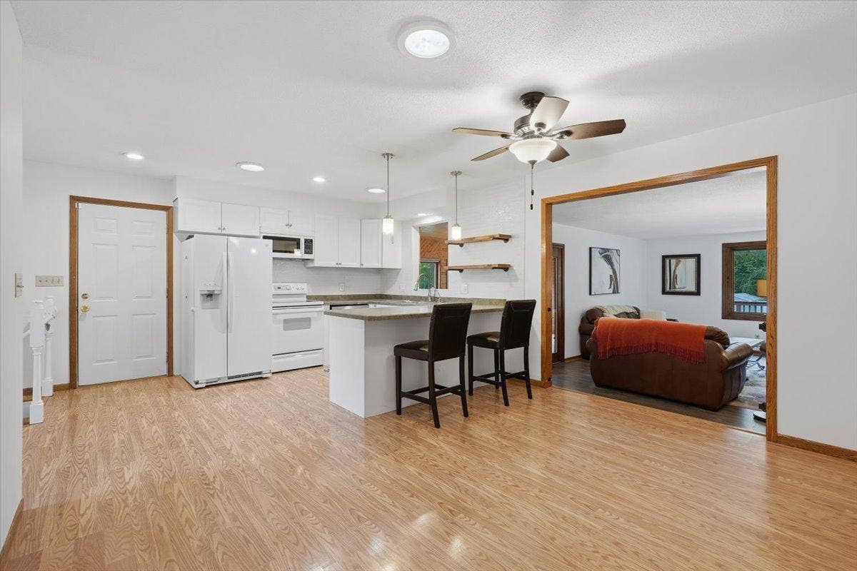 272 Glenmont Road, River Falls, WI 54022 Beautiful laminate flooring.