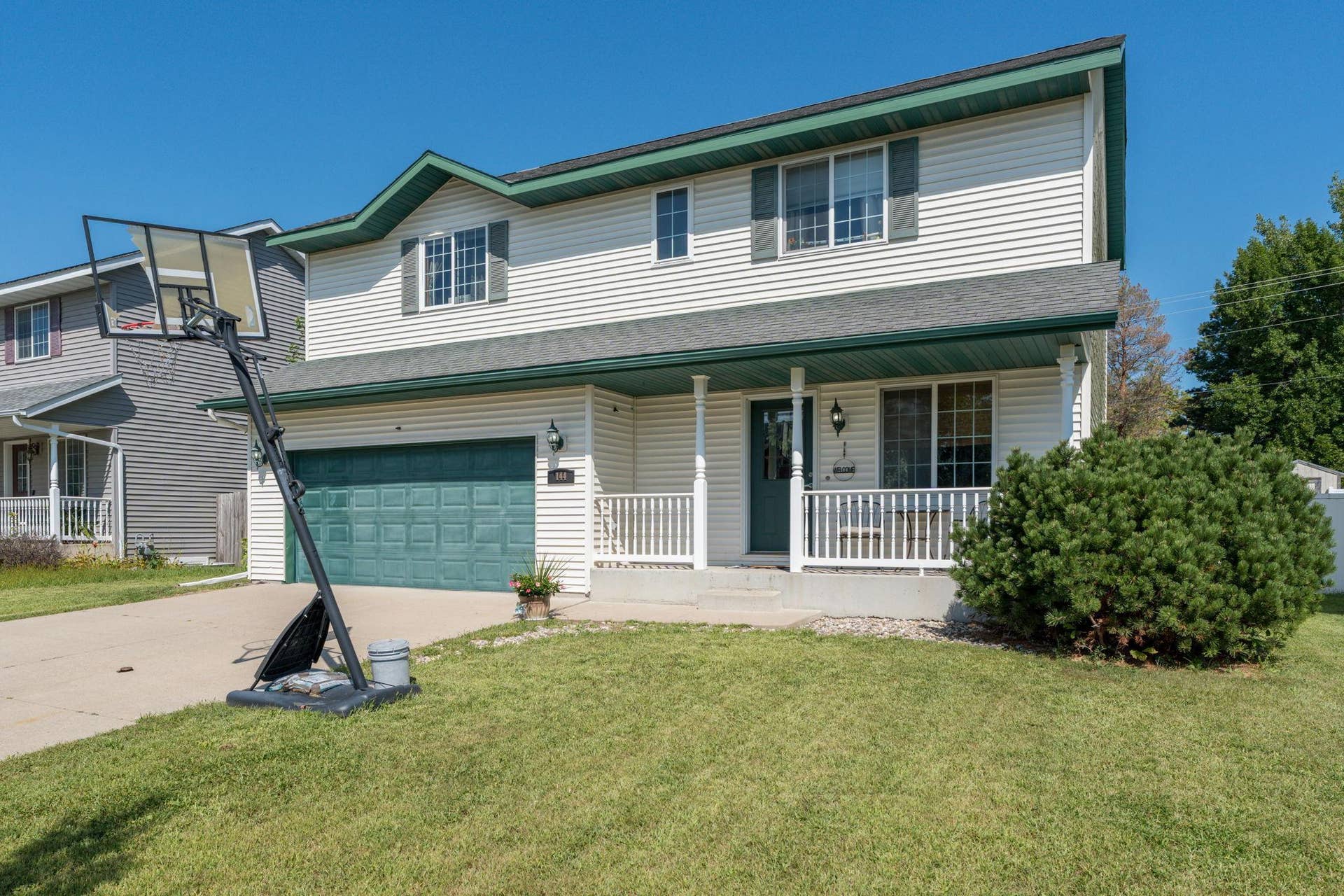 144 Savannah Court, Mankato, MN 56001 144 Savannah Court, Mankato, MN 56001