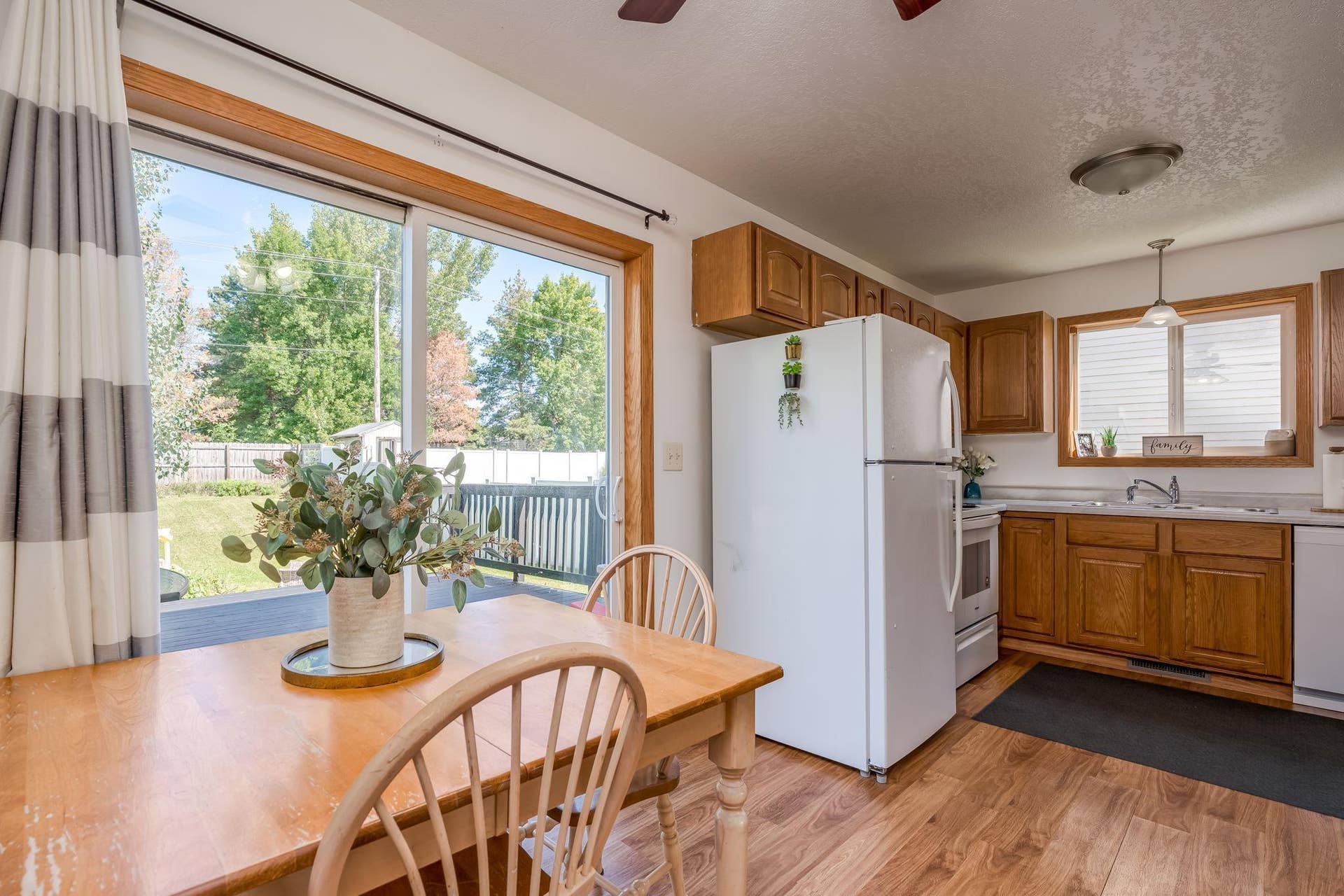144 Savannah Court, Mankato, MN 56001 144 Savannah Court, Mankato, MN 56001